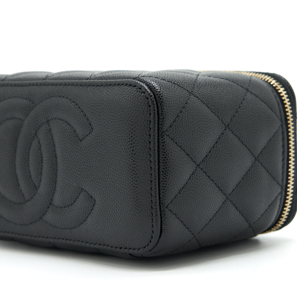 chanel-22s-long-vanity-with-chain-caviar-black-lghw-2