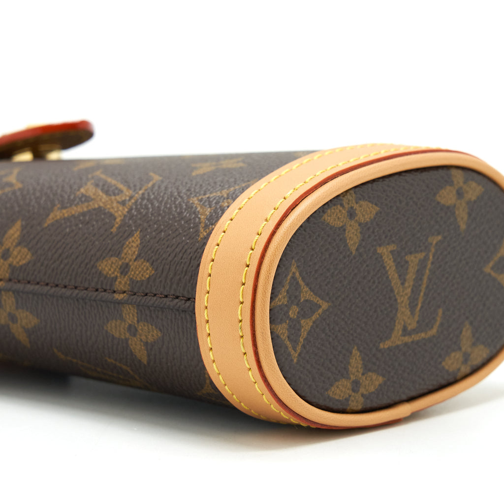 louis-vuitton-fold-me-pouch-monogram-canvas