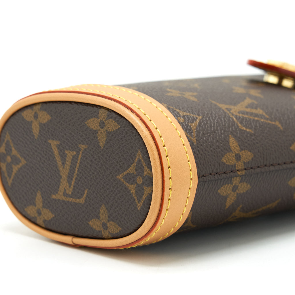 louis-vuitton-fold-me-pouch-monogram-canvas