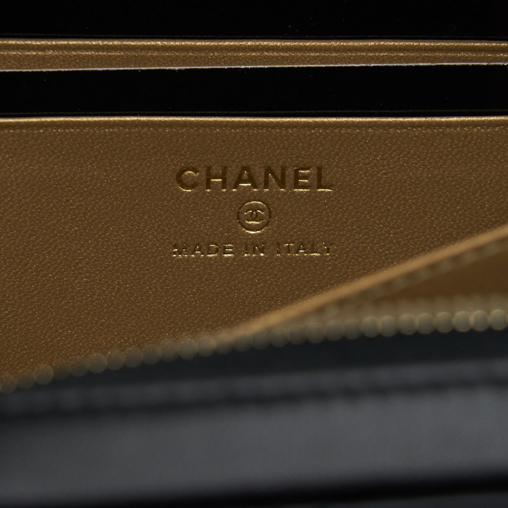 chanel-pearl-crush-camera-bag-lambskin-black-ghw