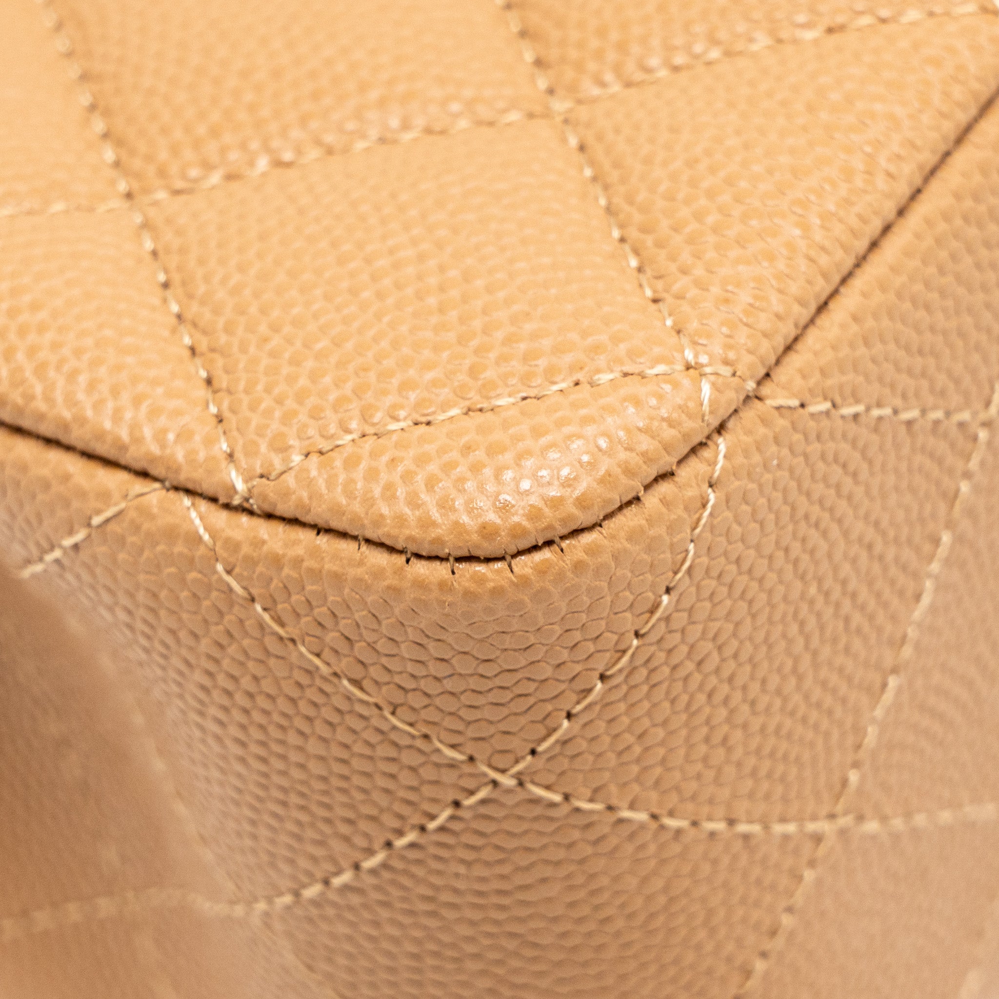 chanel-medium-classic-double-flap-bag-caviar-caramel-lghwmicrochip-1