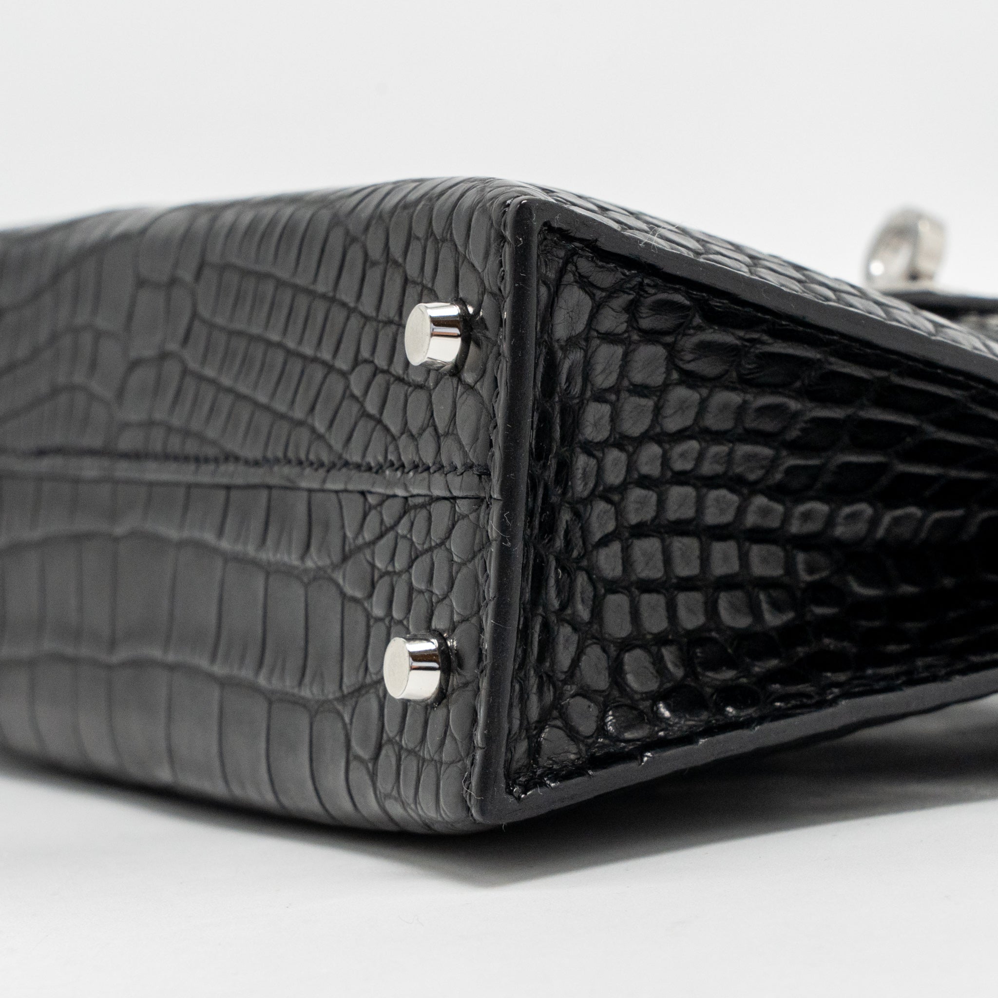 hermes-mini-kelly-ii-alligator-misssissippiensis-matt-black-shw-stamp-k