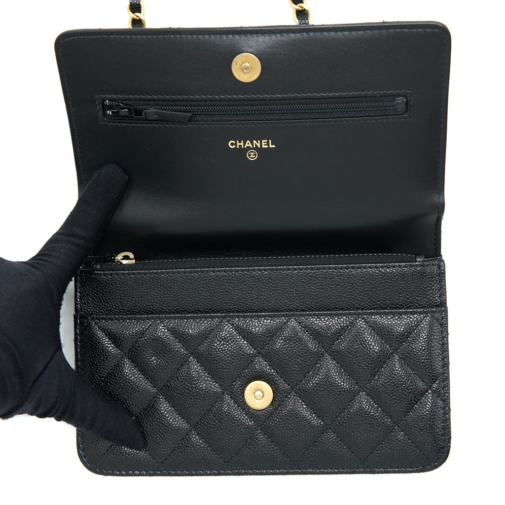 chanel-top-handle-wallet-on-chain-caviar-black-ghw-microchip