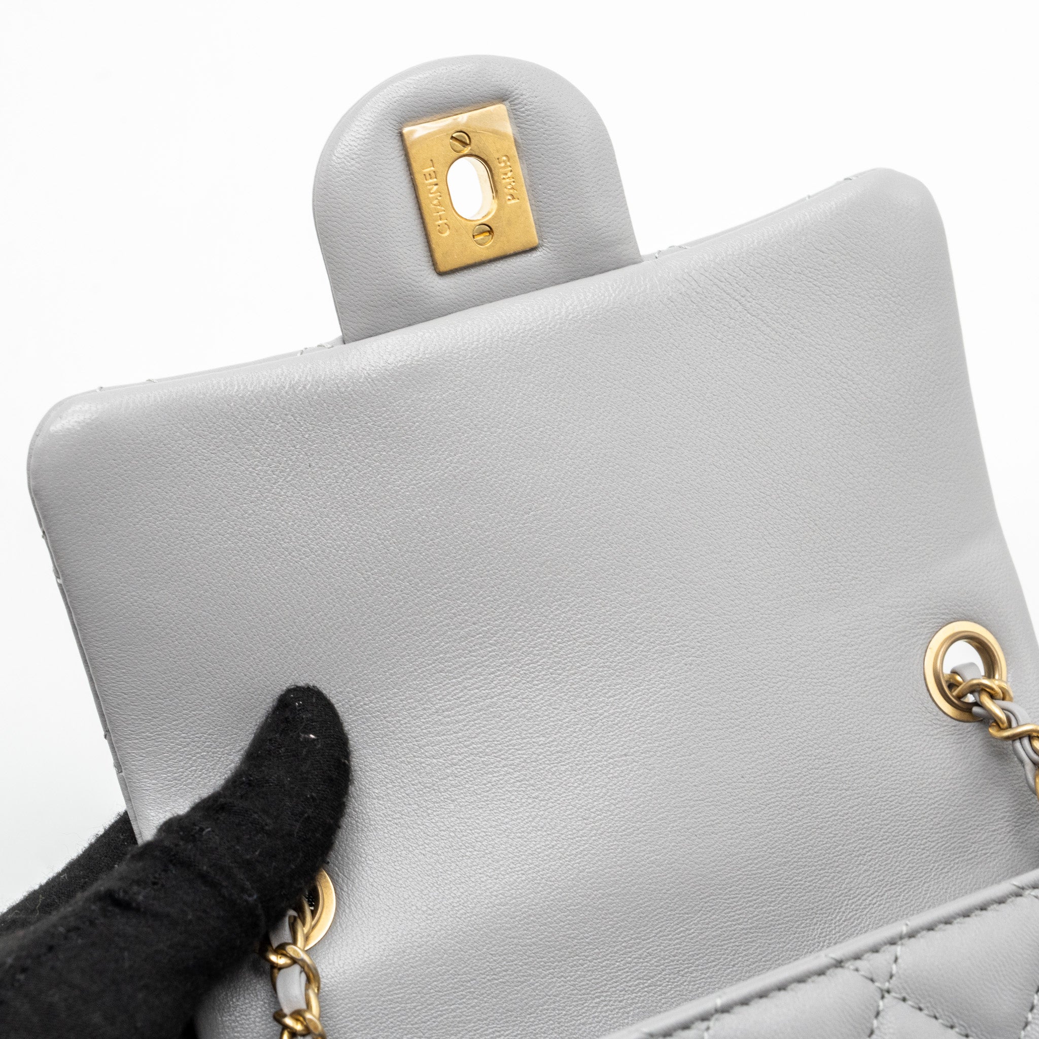 chanel-pearl-crush-mini-square-flap-bag-lambskin-light-grey-ghwmicrochip