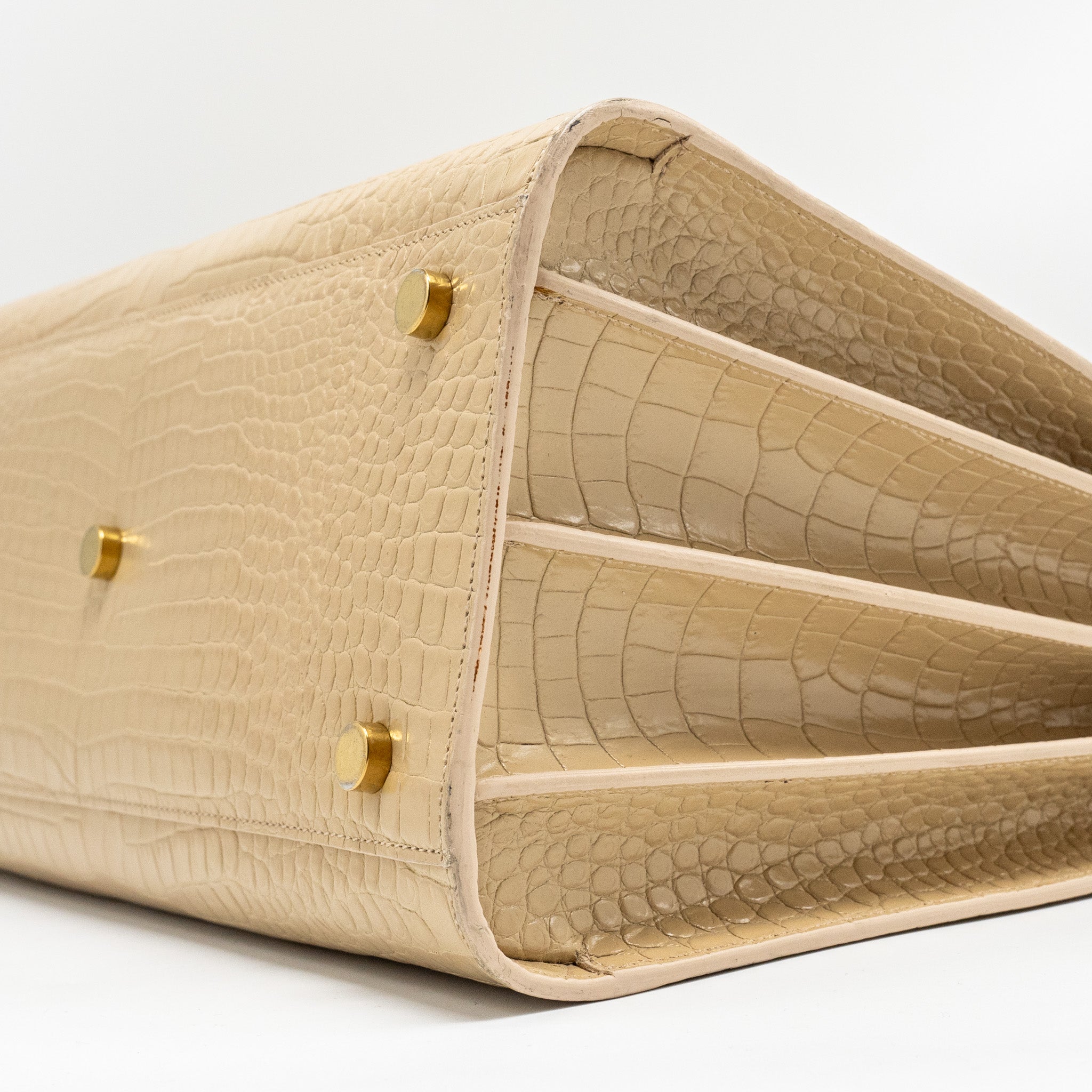 saint-laurent-ysl-sac-de-jour-croc-embossed-calfskin-beige-ghw