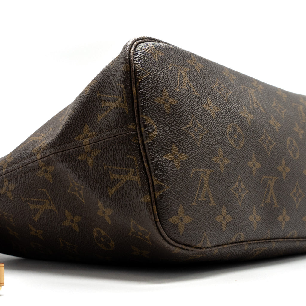 louis-vuttion-neverfull-mm-monogram-canvas-ghw