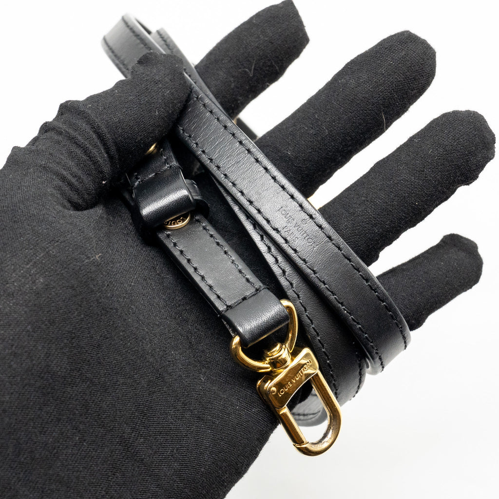 louis-vuitton-neo-noe-monogram-canvas-black-ghw-6