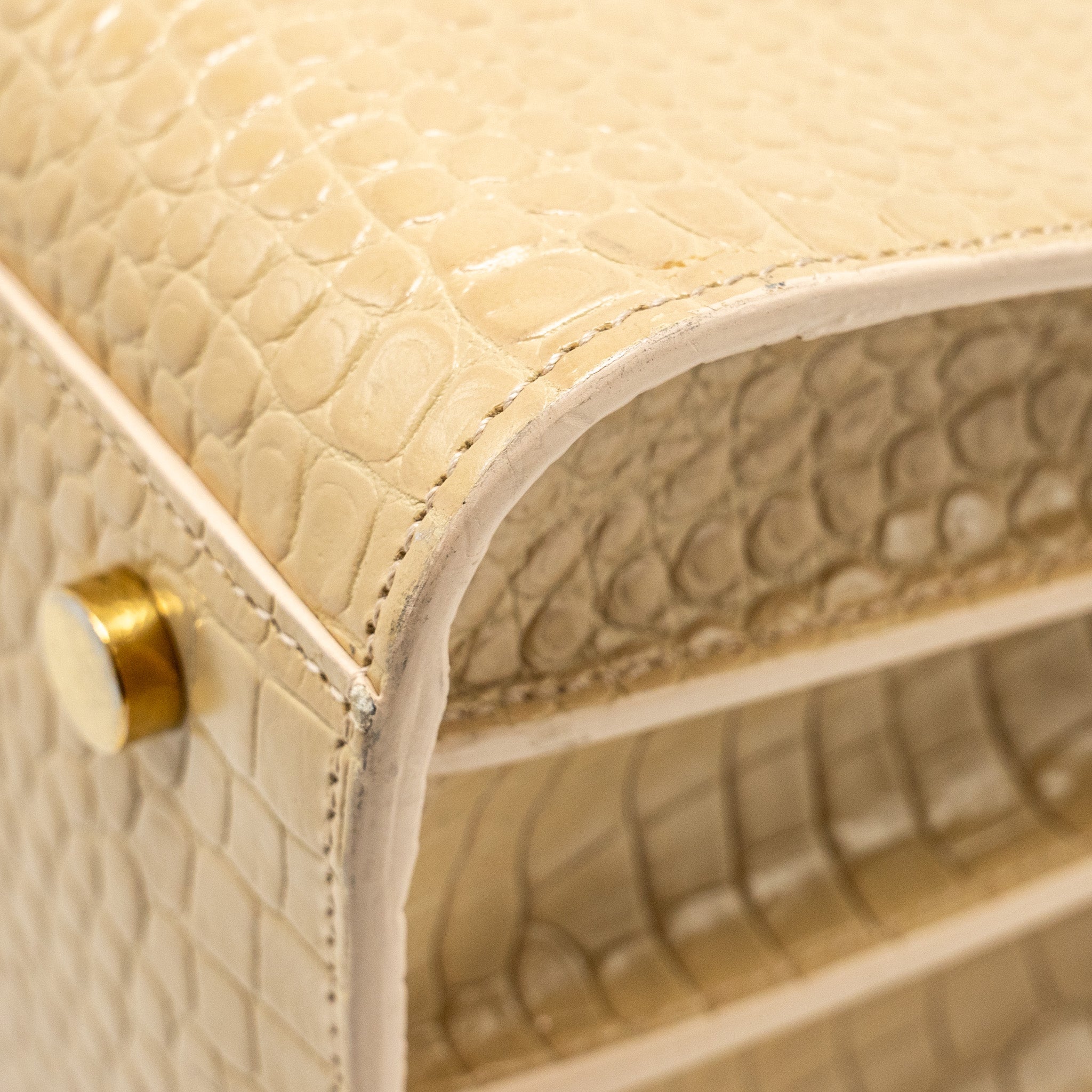 saint-laurent-ysl-sac-de-jour-croc-embossed-calfskin-beige-ghw