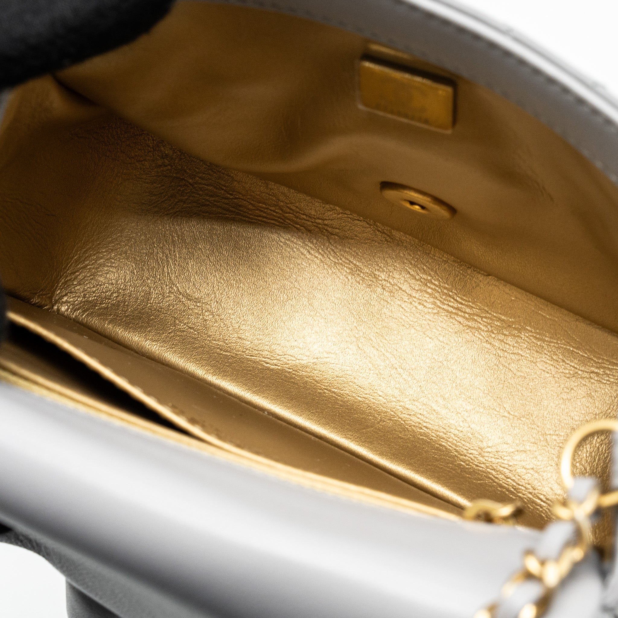 chanel-pearl-crush-mini-square-flap-bag-lambskin-light-grey-ghwmicrochip