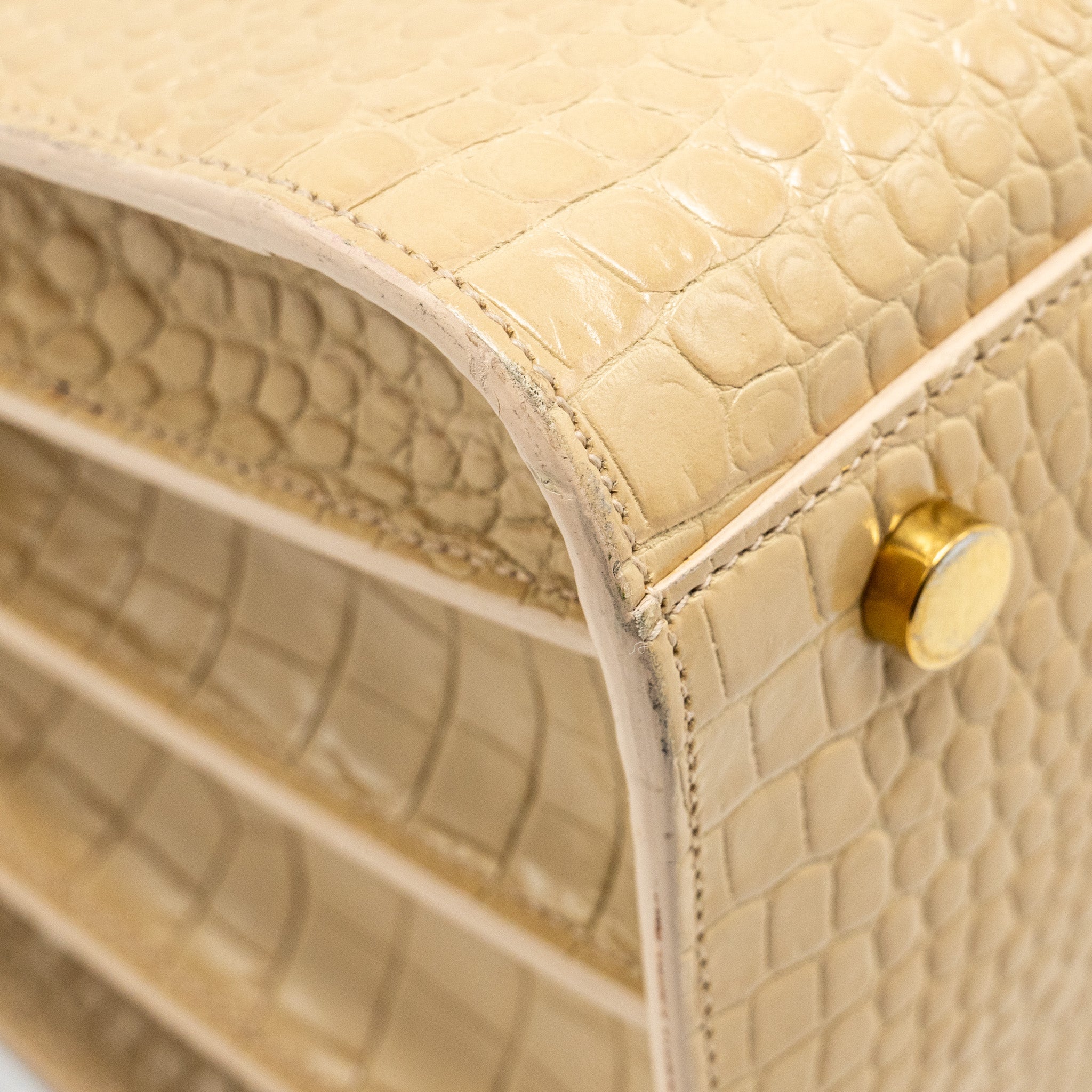 saint-laurent-ysl-sac-de-jour-croc-embossed-calfskin-beige-ghw
