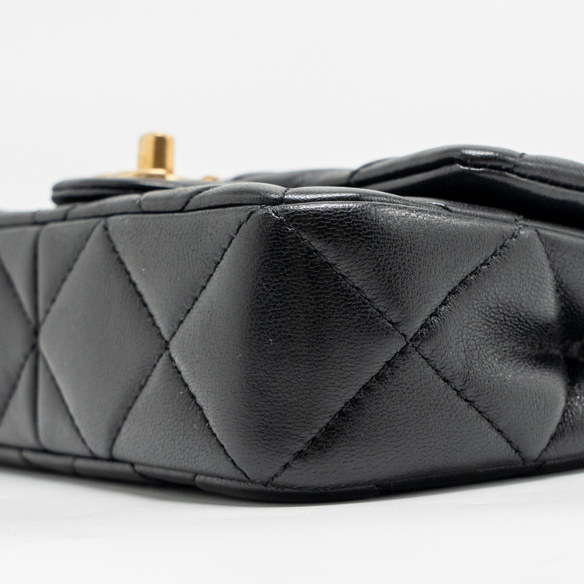 chanel-pearl-crush-mini-square-flap-bag-lambskin-black-ghw-microchip-copy