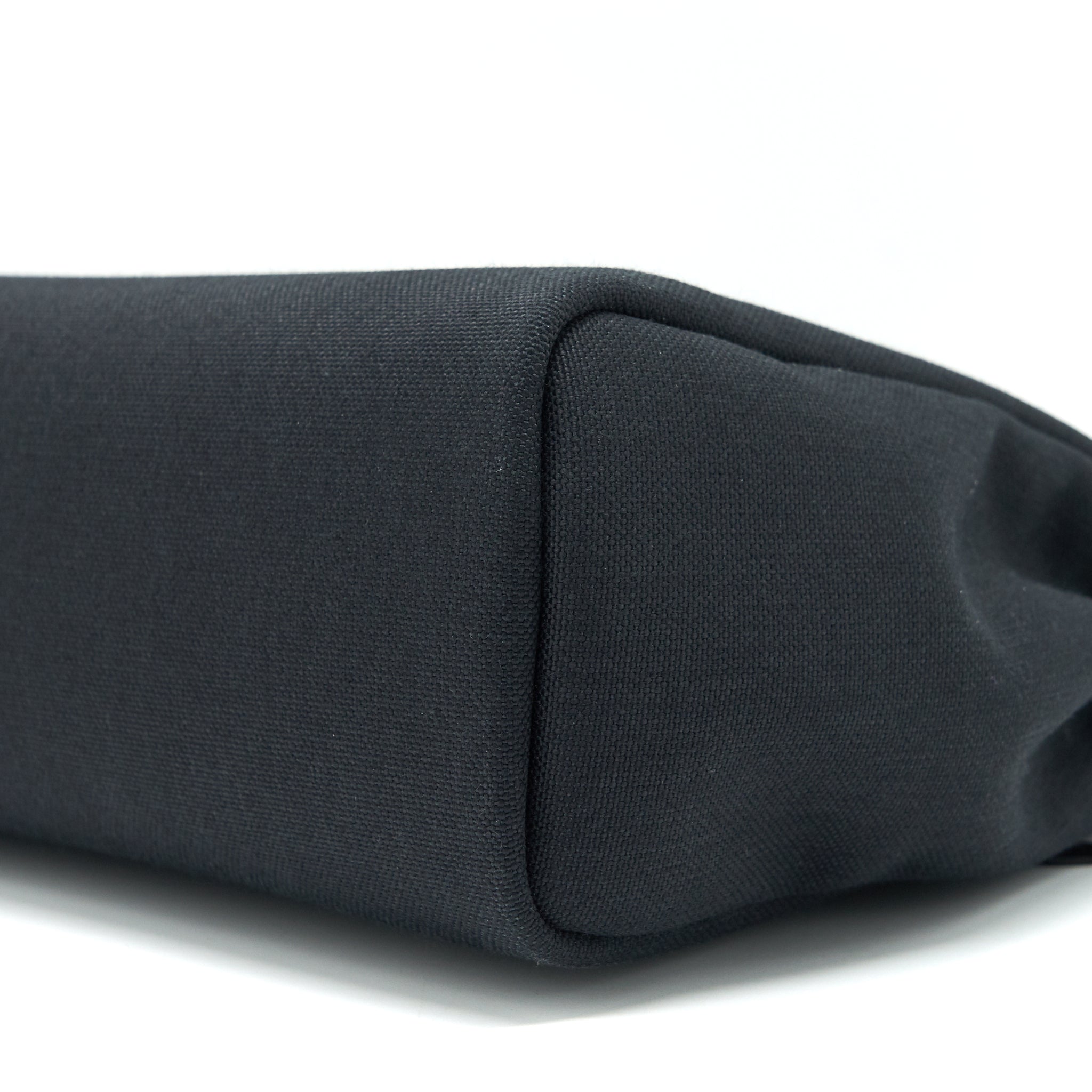 hermes-herbag-31-black-ghw-stamp-d