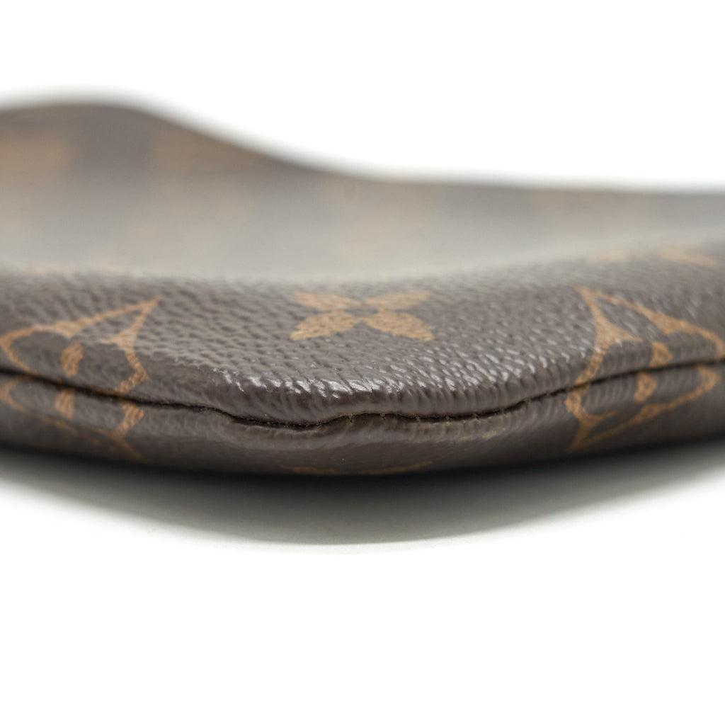 louis-vuitton-etui-voyage-pm-pouch-monogram-canvas-ghw