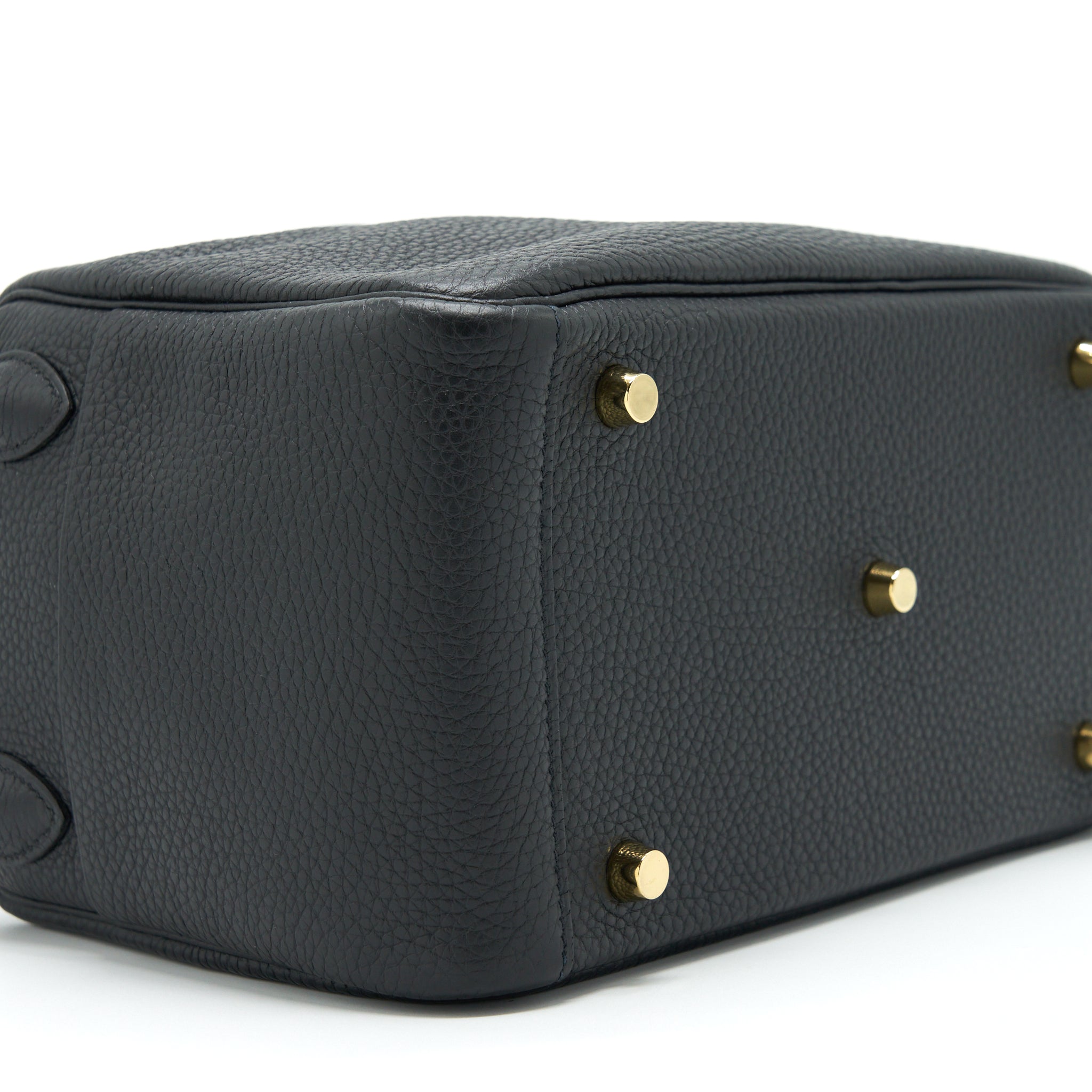 hermes-lindy-26-clemence-black-ghw-stamp-z