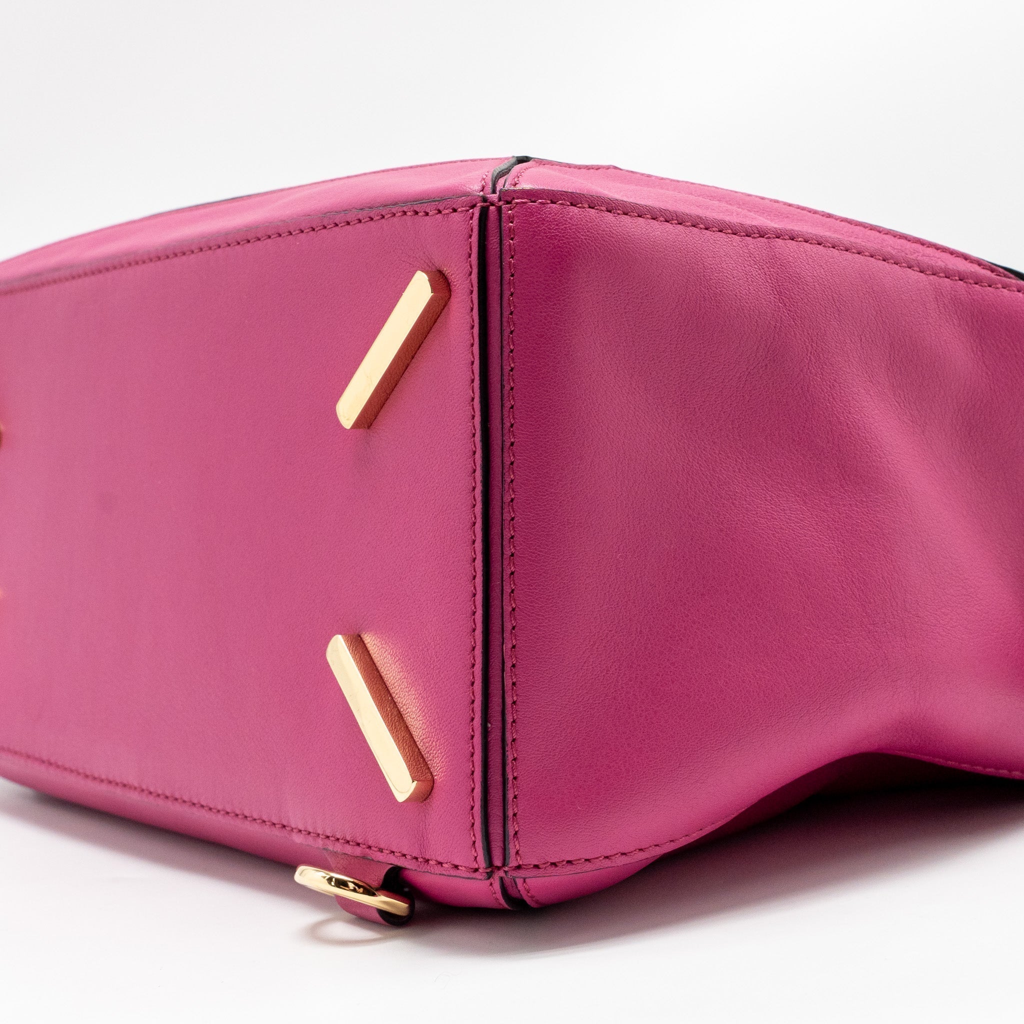 loewe-medium-puzzle-bag-calfskin-fuchsia-ghw