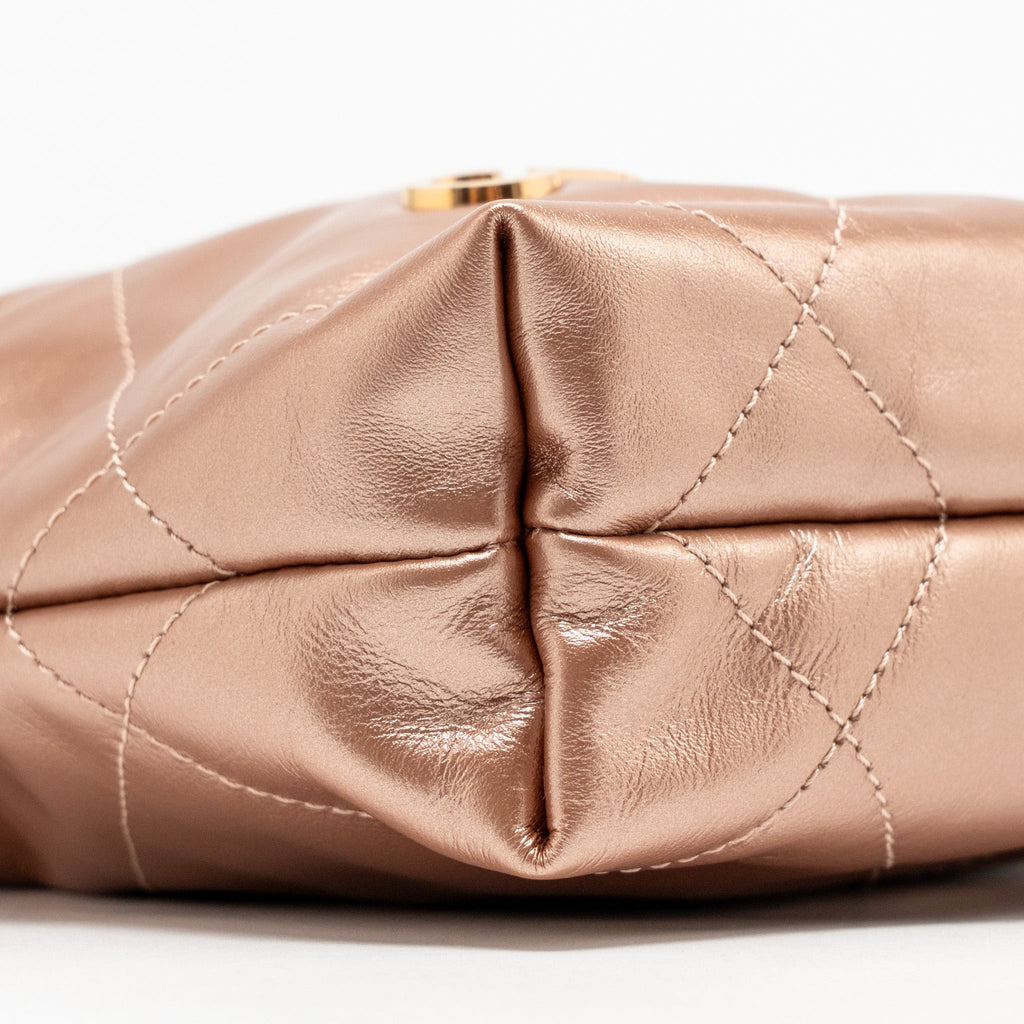 chanel-mini-22-bag-shiny-calfskin-light-pink-lghw-microchip-copy-1