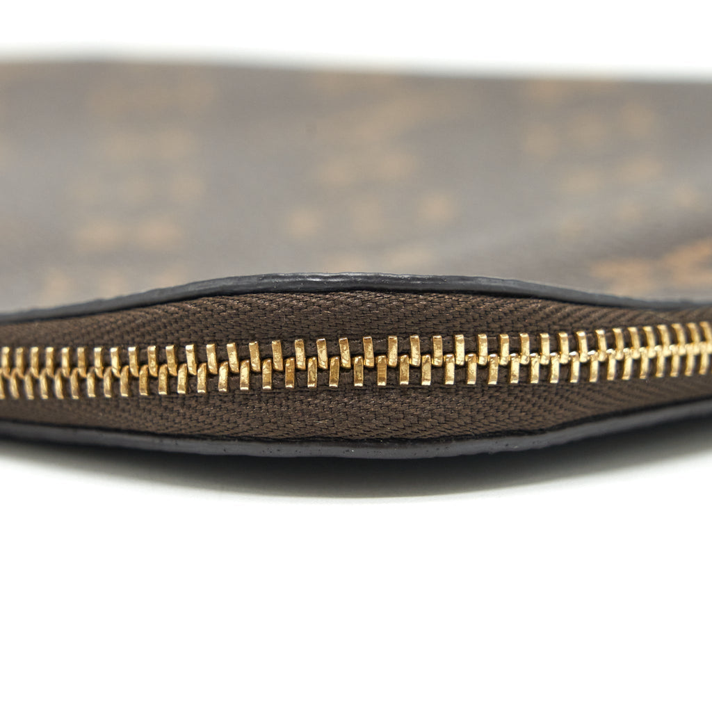 louis-vuitton-etui-voyage-pm-pouch-monogram-canvas-ghw