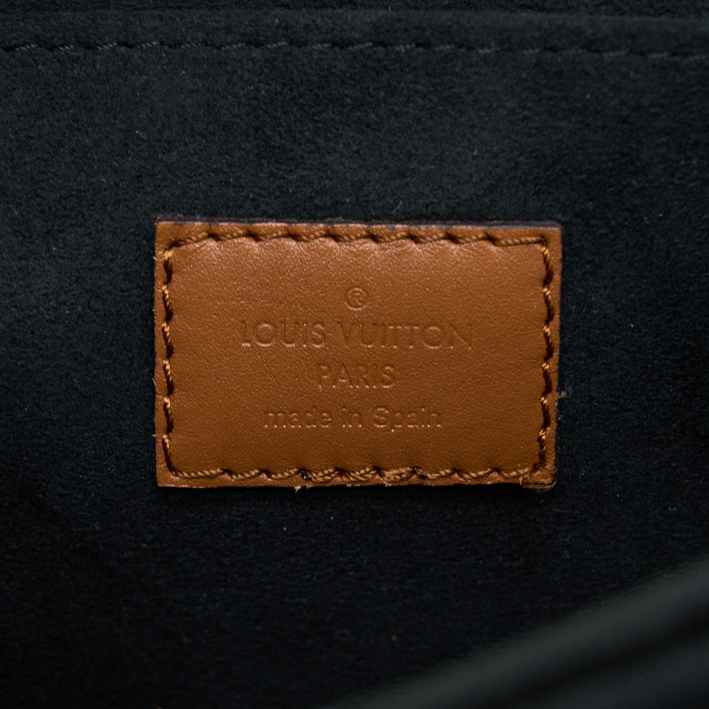 louis-vuitton-dauphine-mm-monogram-canvas-ghw