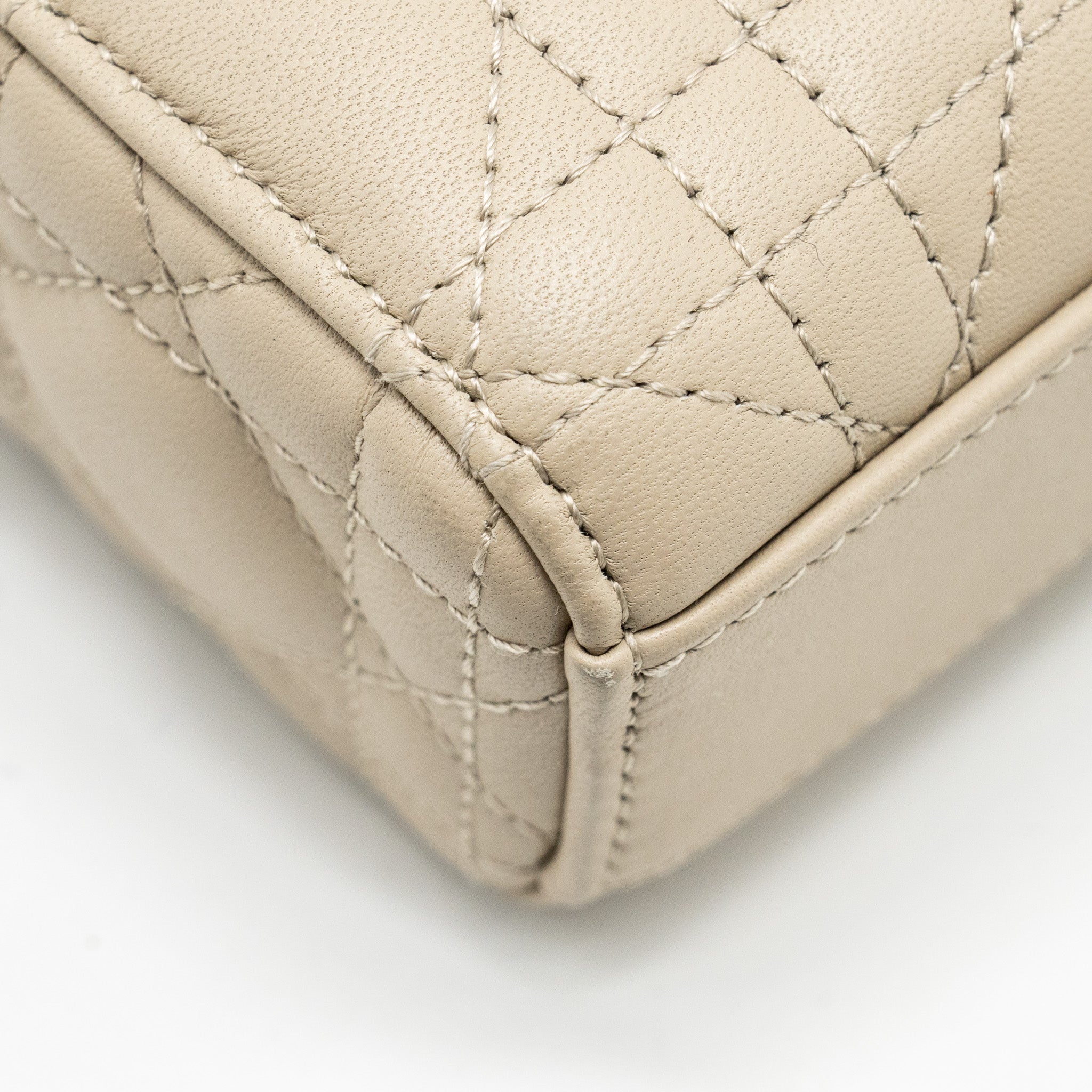 dior-medium-lady-d-joy-bag-lambskin-beige-lghw