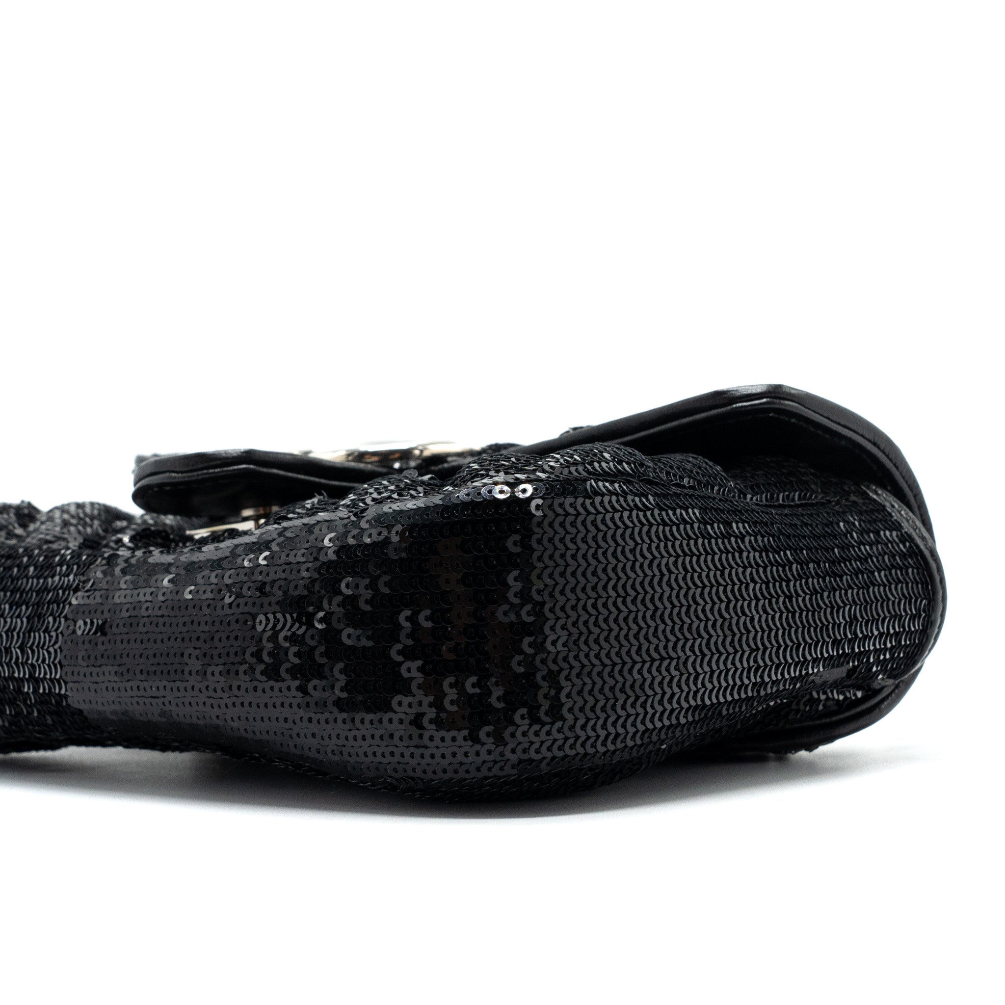 gucci-mini-gg-marmont-matelasse-bag-sequin-black-shw