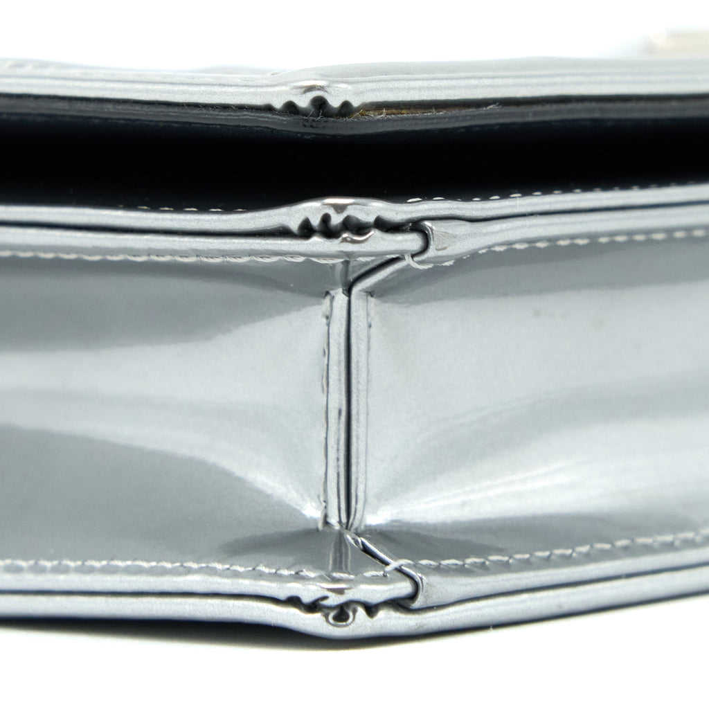 dior-diorama-wallet-on-chain-patent-metallic-silver-shw