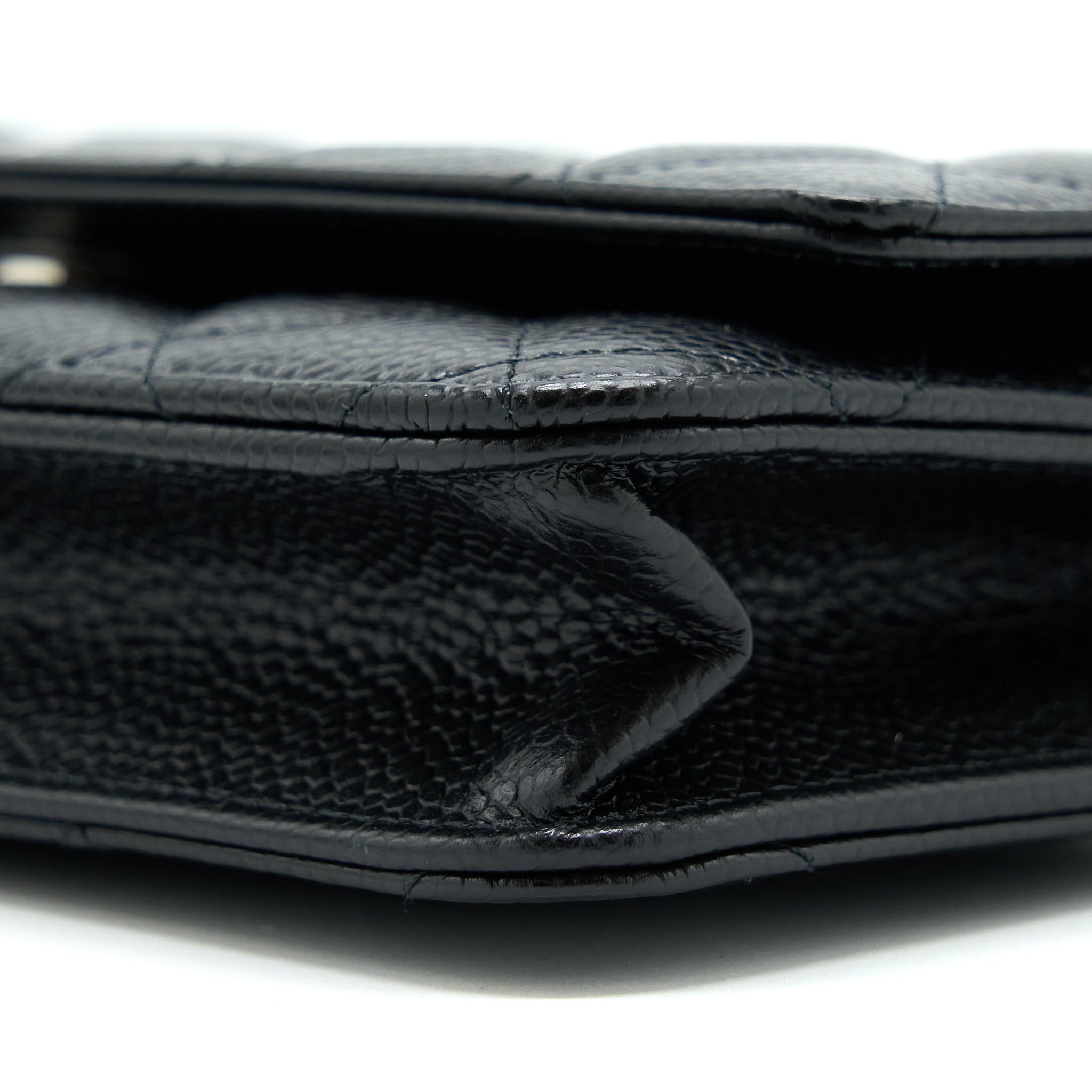 chanel-classic-wallet-on-chain-caviar-black-shw-microchip-3