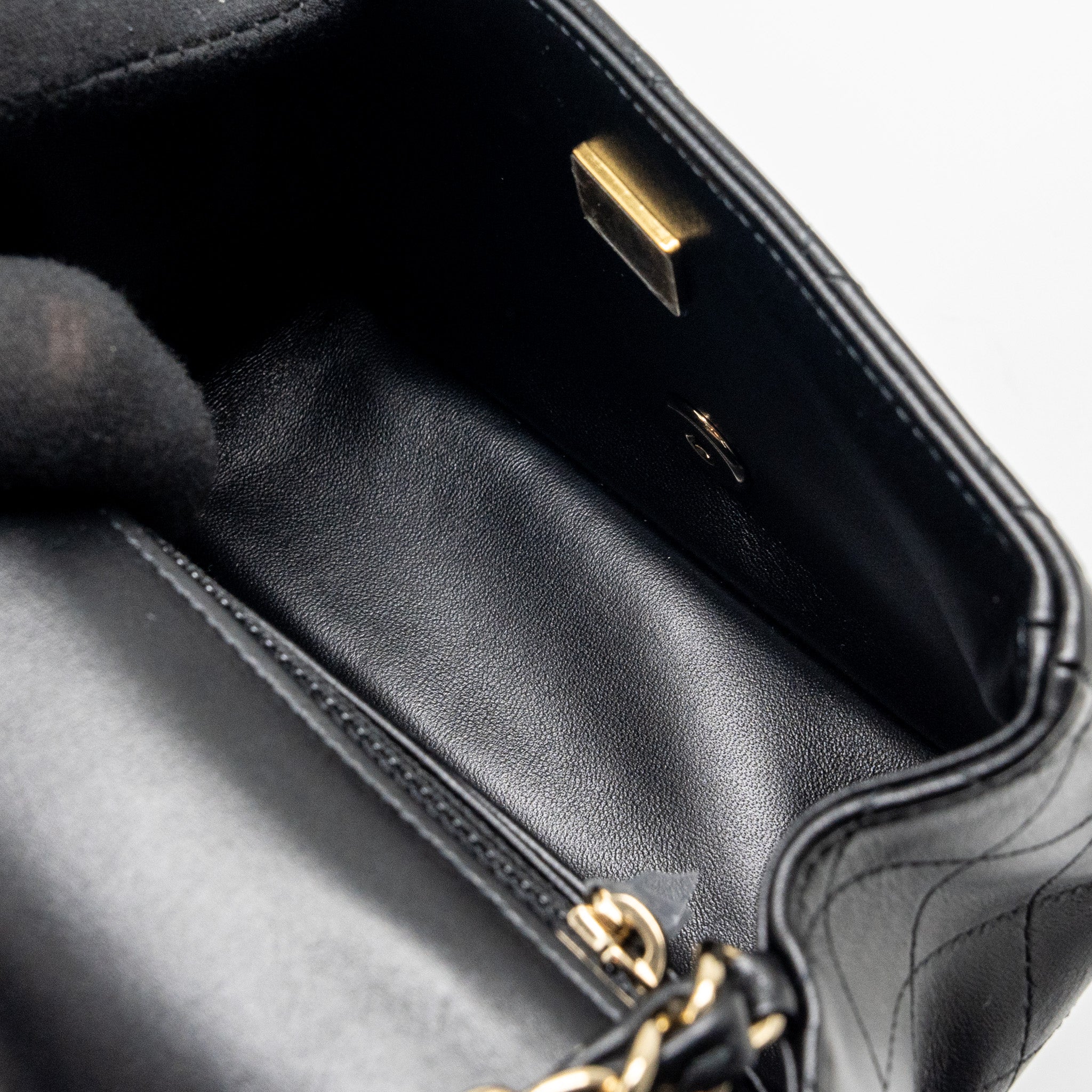 chanel-mini-square-flap-bag-lambskin-black-lghwmicrochip-1