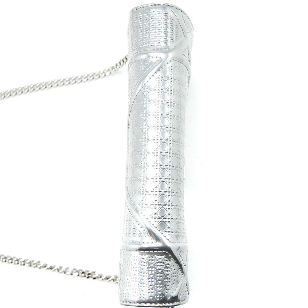 dior-diorama-wallet-on-chain-patent-metallic-silver-shw