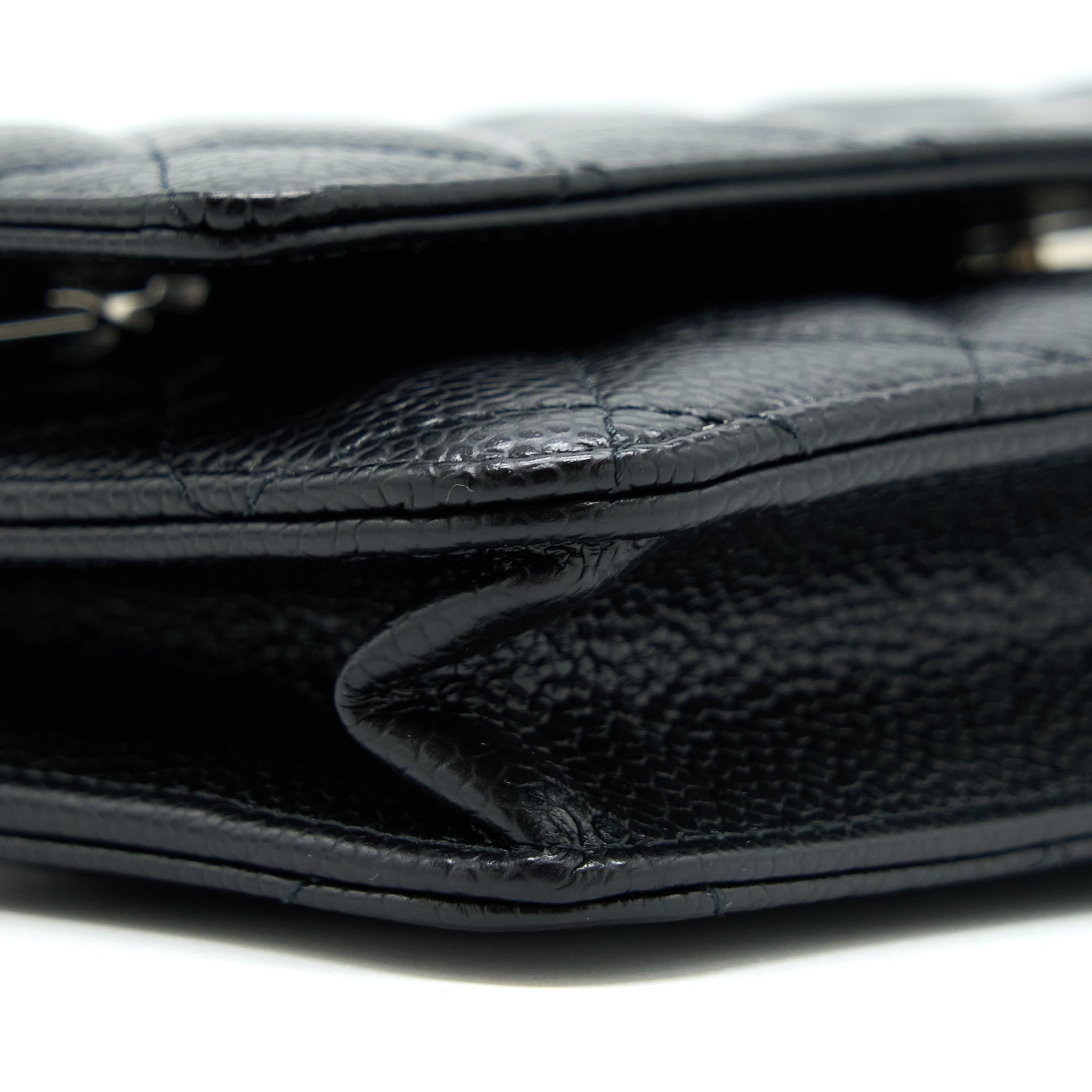 chanel-classic-wallet-on-chain-caviar-black-shw-microchip-3