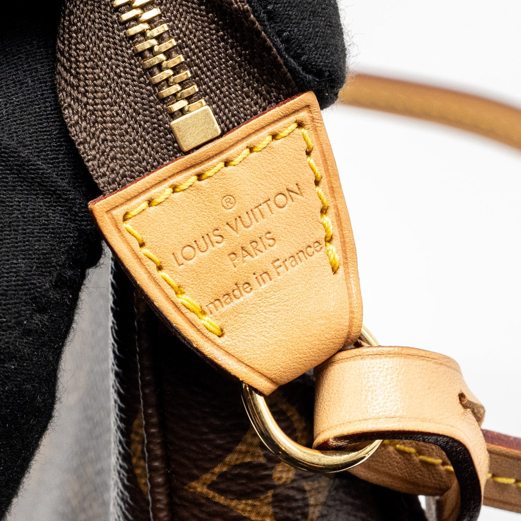 louis-vuitton-pochette-accessories-monogram-canvas-ghw-6