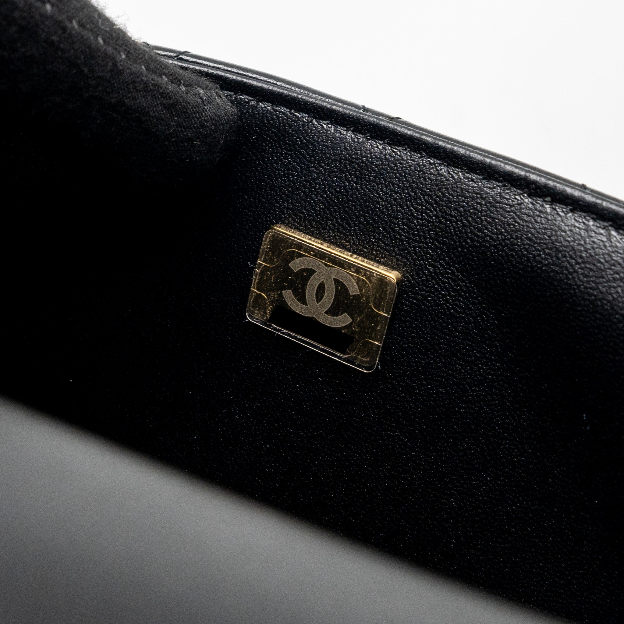 chanel-mini-square-flap-bag-lambskin-black-lghwmicrochip-1