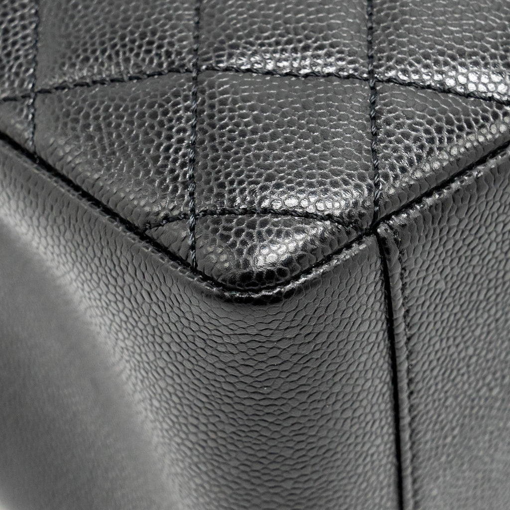chanel-grand-shopping-tote-gst-caviar-black-shw-3
