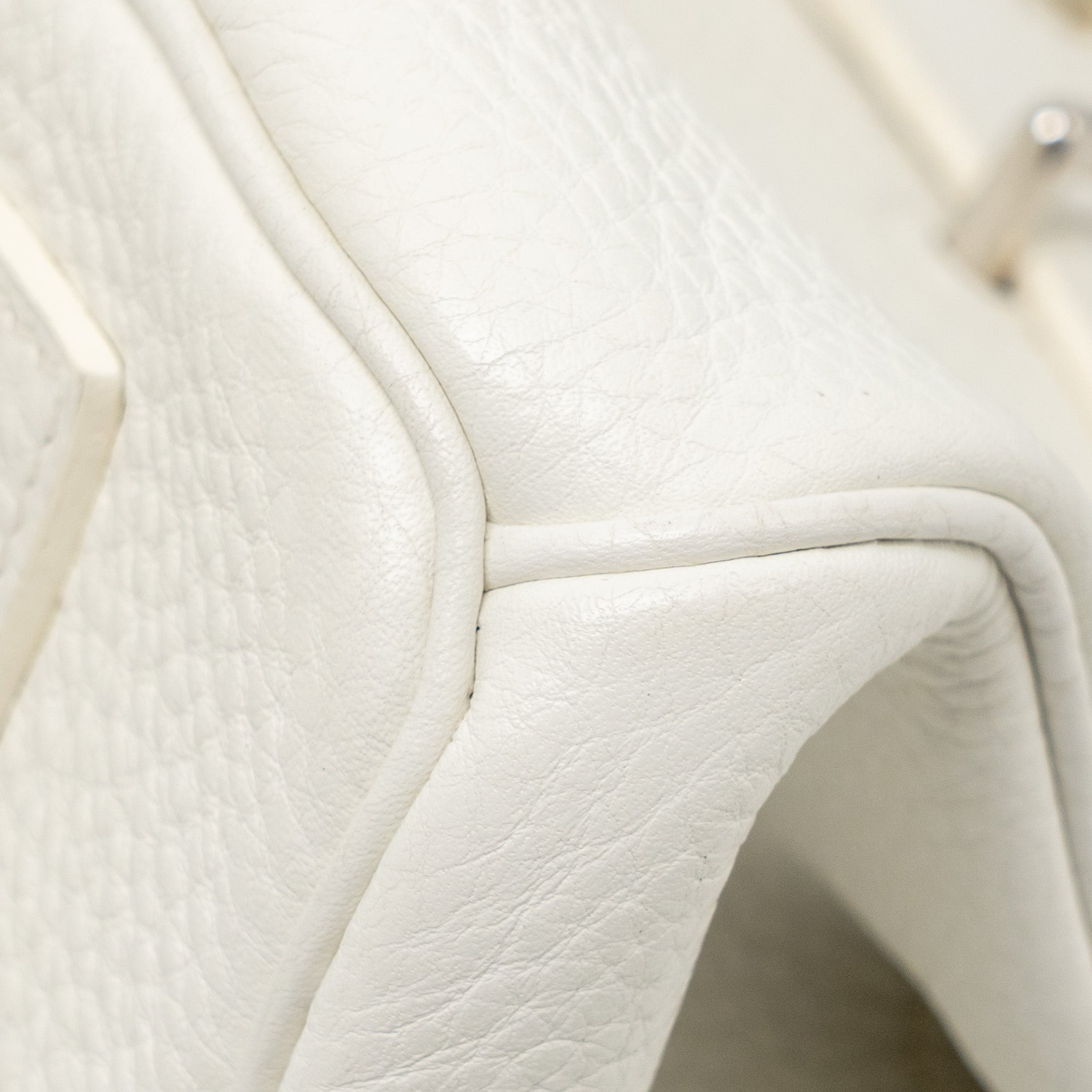 hermes-shoulder-birkin-clemence-white-shw-stamp-square-m