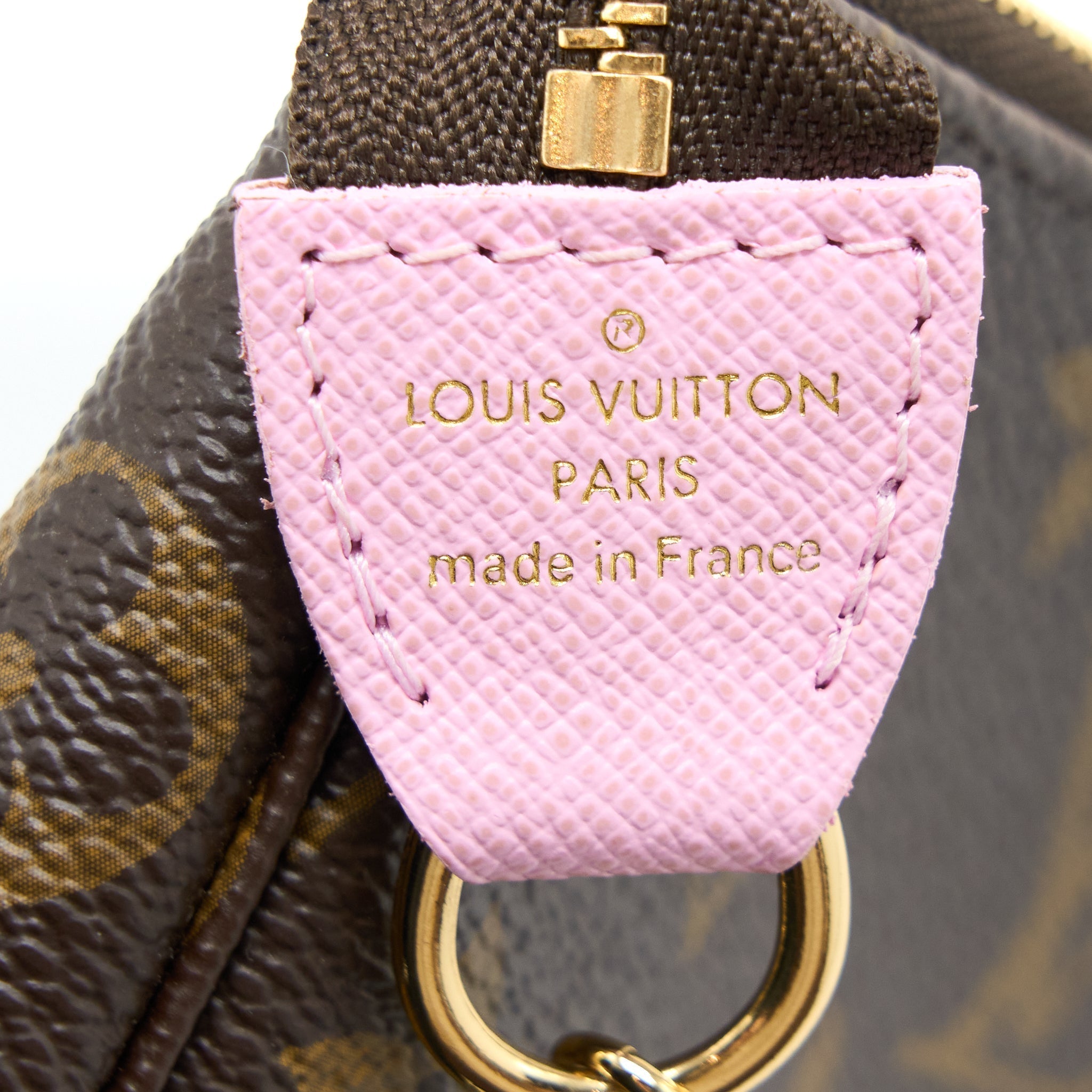 louis-vuitton-mini-pochette-accessories-limited-vivienne-holidays-japan-monogram-canvas-ghw