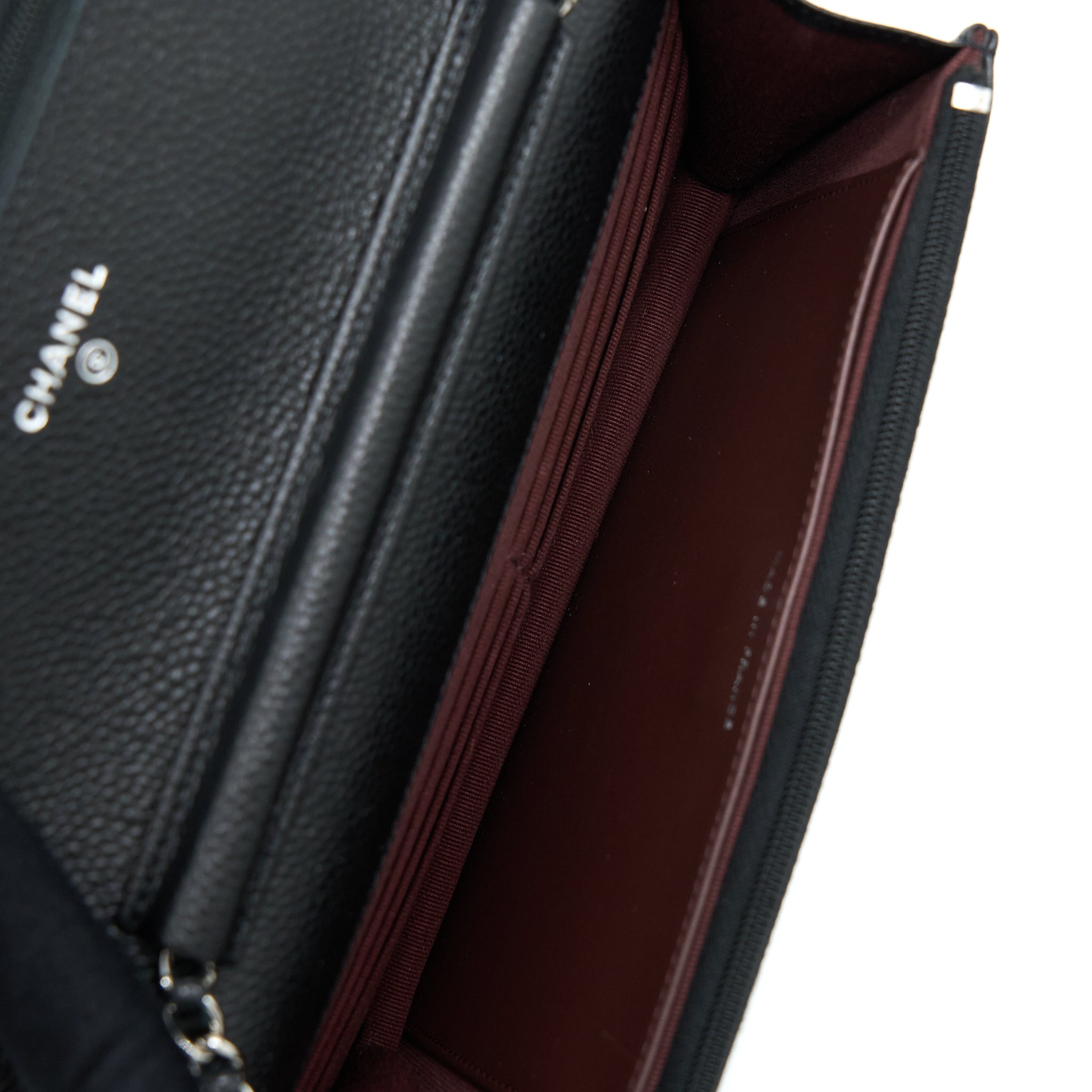 chanel-classic-wallet-on-chain-caviar-black-shw-microchip-3