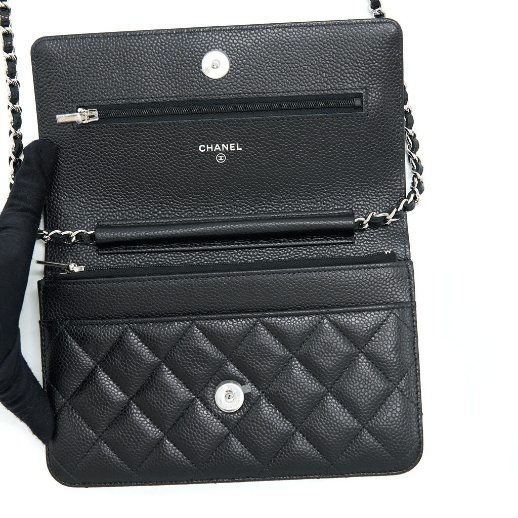 chanel-classic-wallet-on-chain-caviar-black-shw-microchip-3
