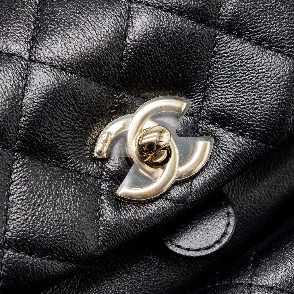 chanel-24p-small-duma-backpack-calfskin-black-lghw