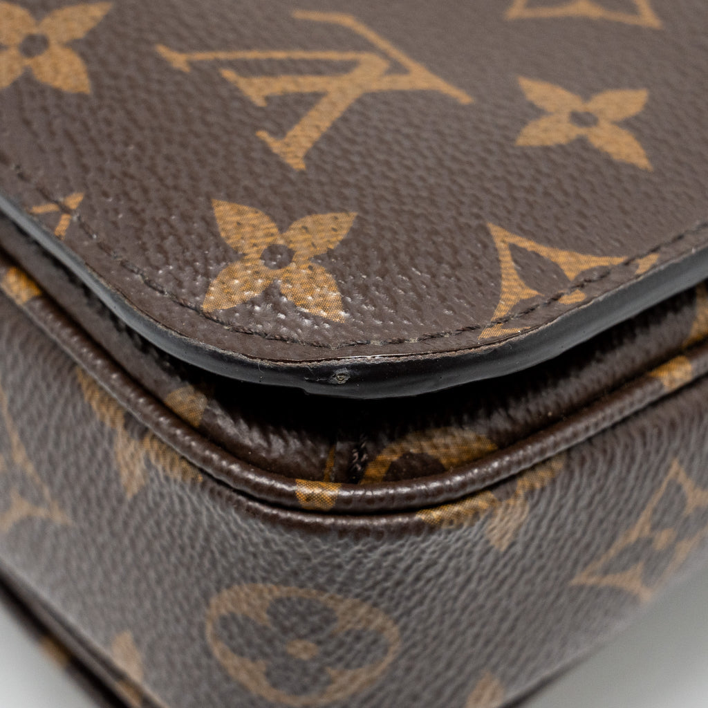 louis-vuitton-pochette-metis-monogram-canvas-ghw-29