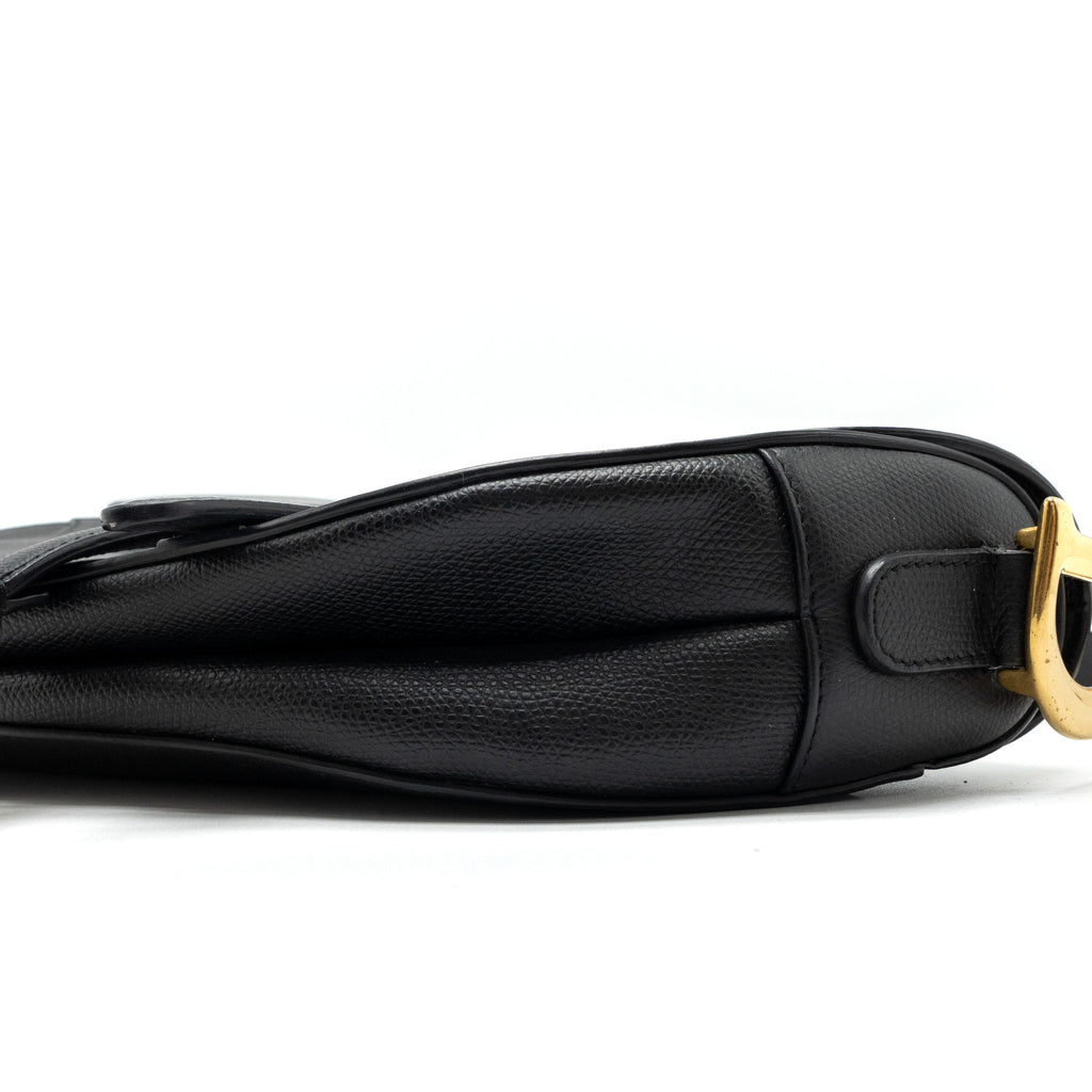 dior-medium-saddle-bag-grained-calfskin-black-gwh