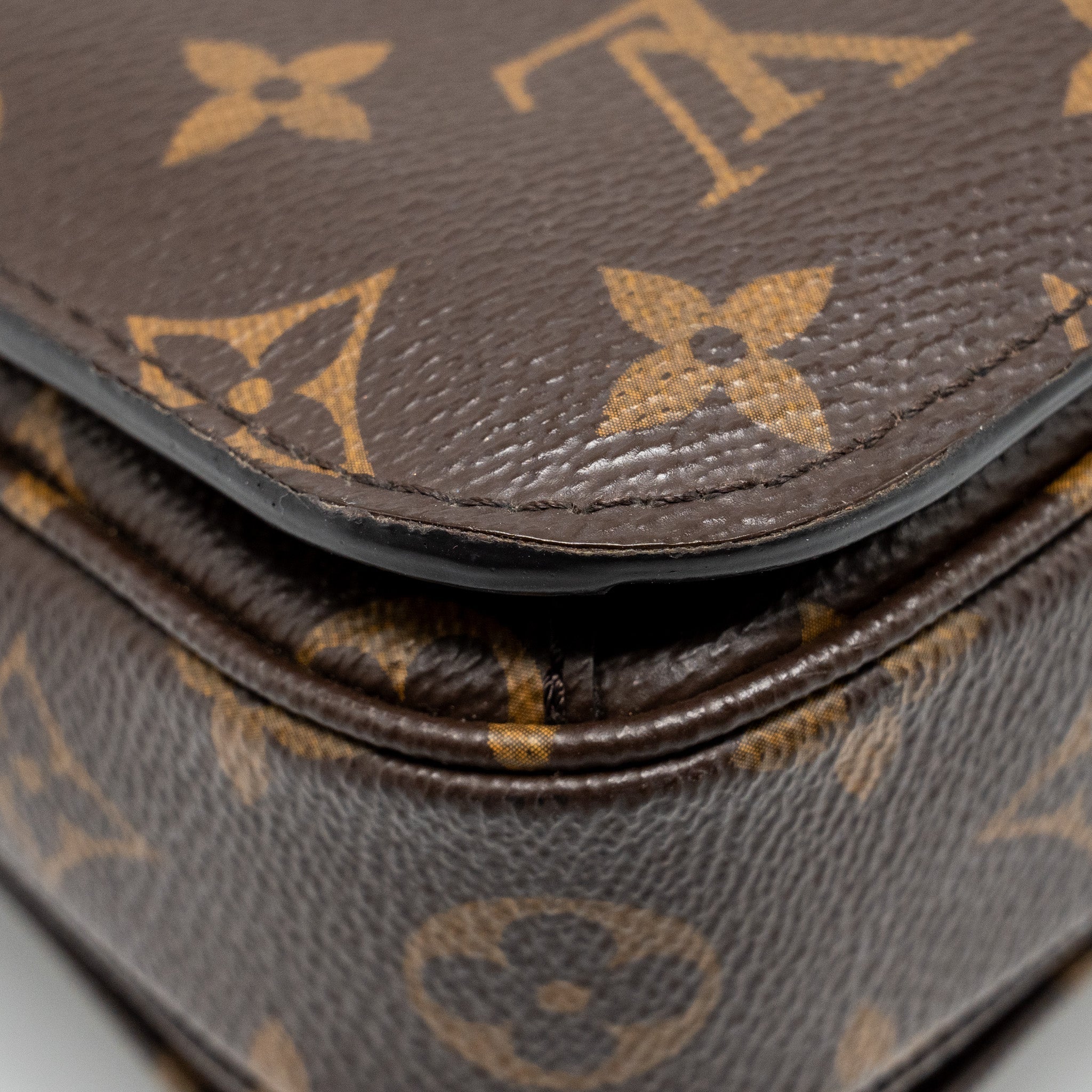 louis-vuitton-pochette-metis-monogram-canvas-ghw-29