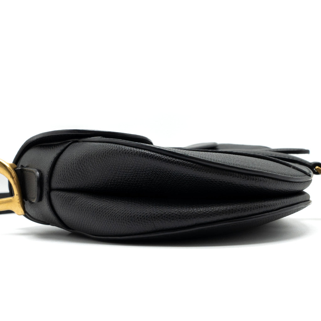 dior-medium-saddle-bag-grained-calfskin-black-gwh