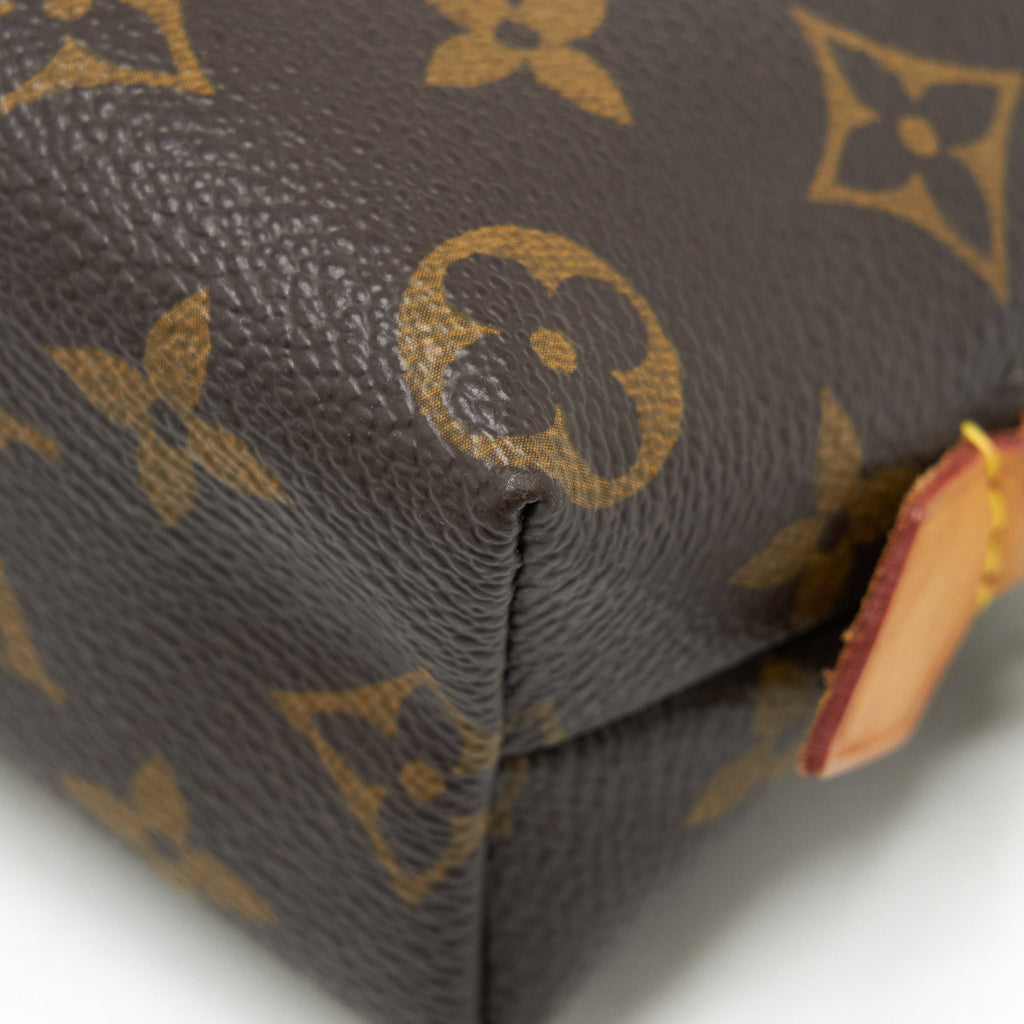 louis-vuitton-vintage-pouch-monogram-canvas-year-2007