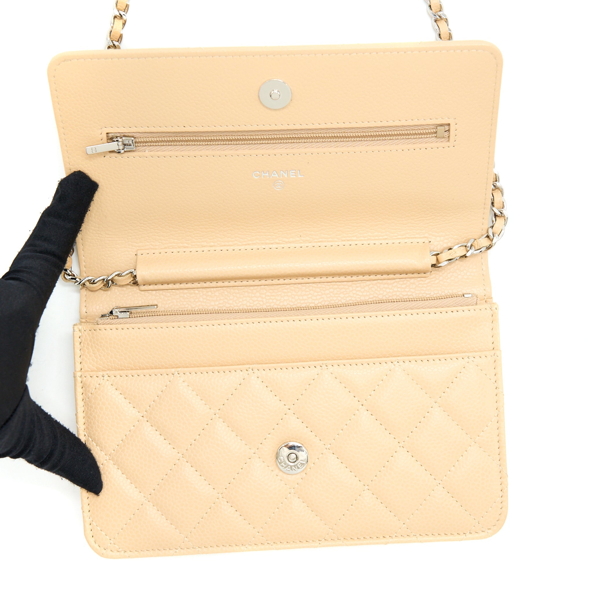chanel-classic-wallet-on-chain-caviar-beige-lghw-microchip
