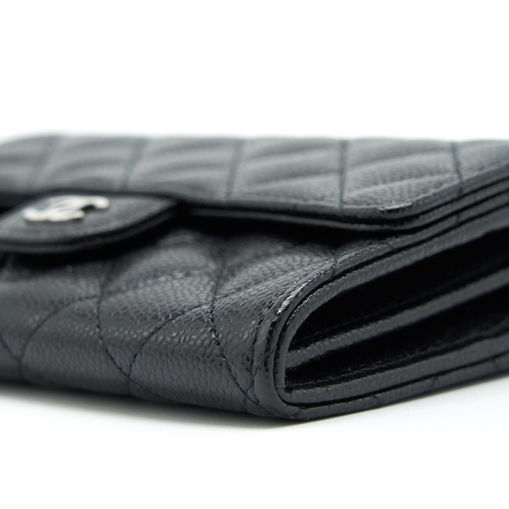 chanel-flap-wallet-caviar-black-shw