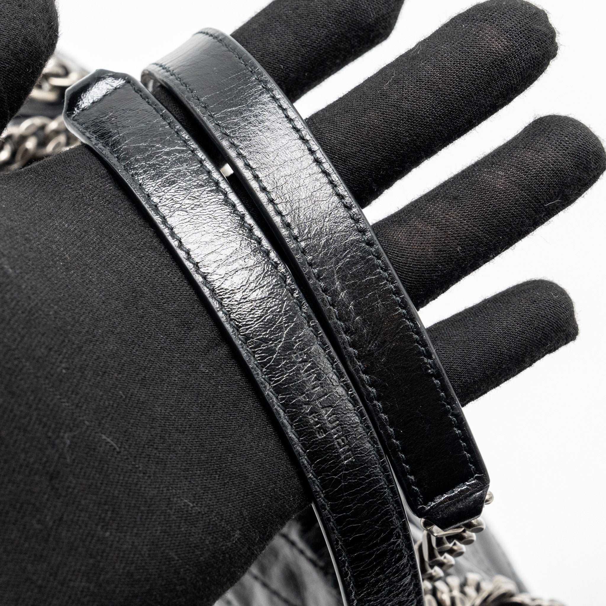 saint-laurent-ysl-medium-niki-calfskin-black-shw