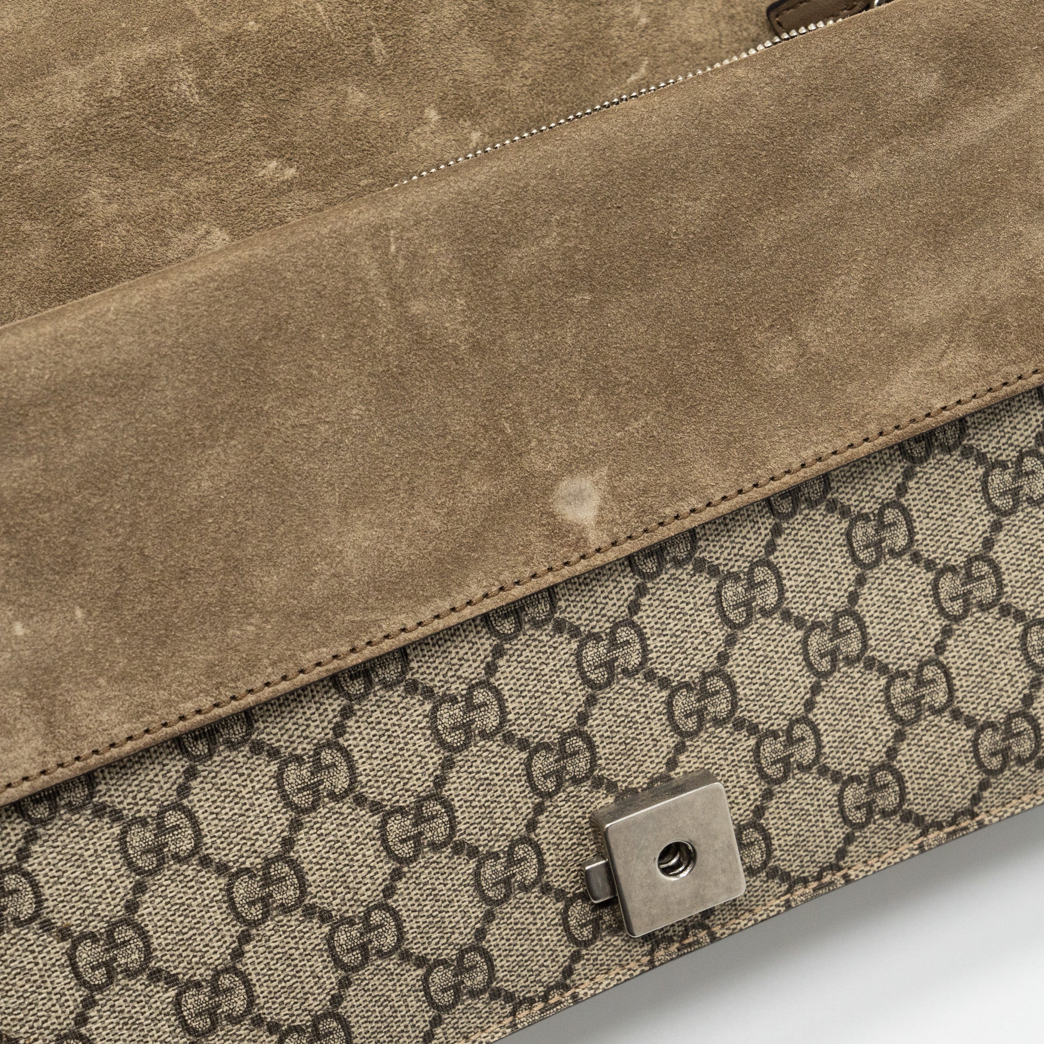 gucci-dionysus-medium-gg-supreme-shoulder-bag-canvas-suede-ruthenium-silver