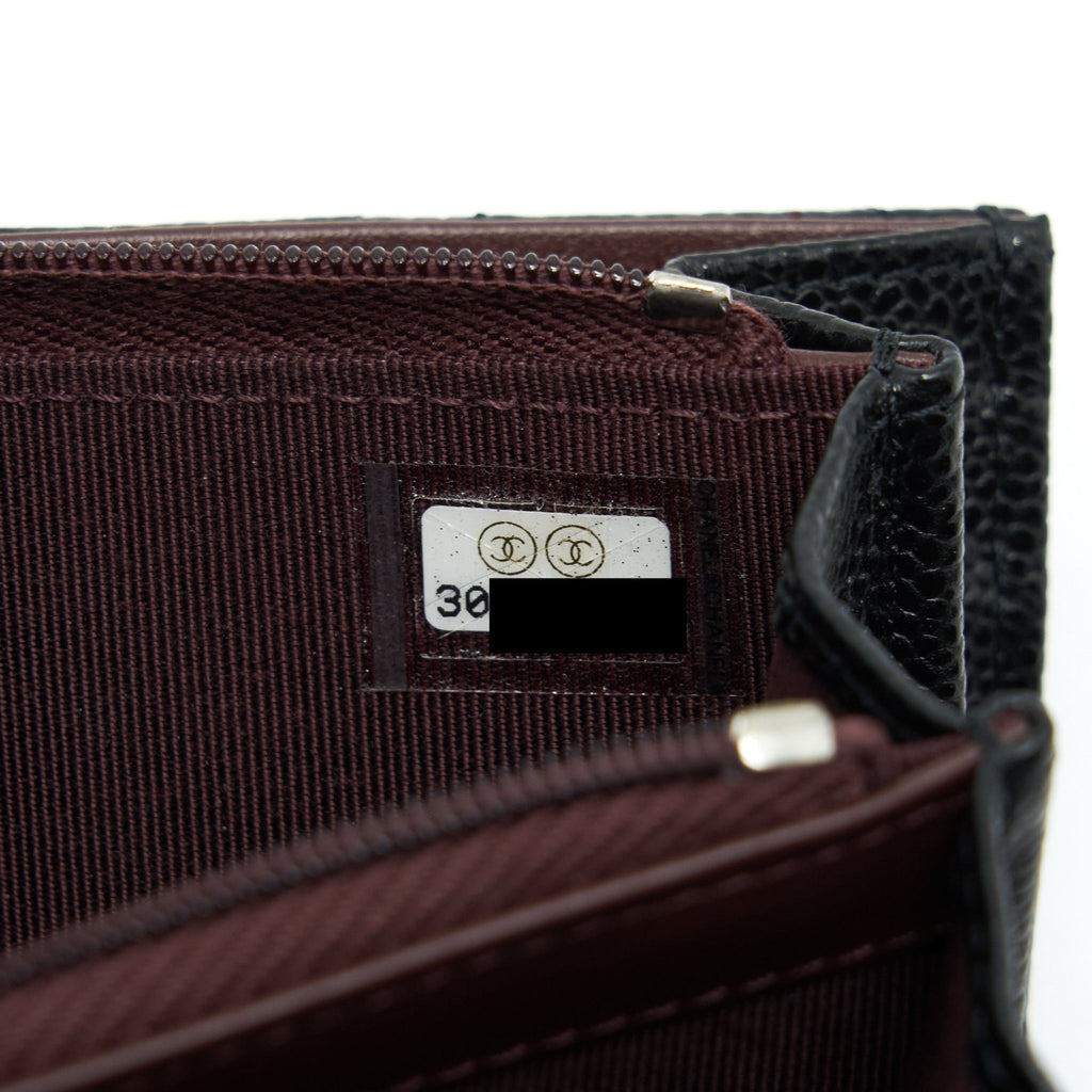 chanel-flap-wallet-caviar-black-shw