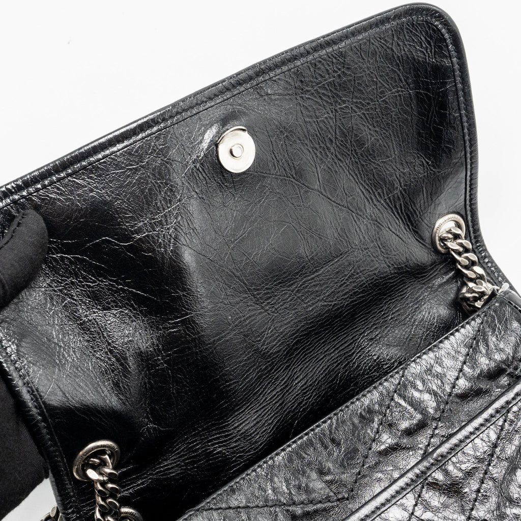 saint-laurent-ysl-medium-niki-calfskin-black-shw