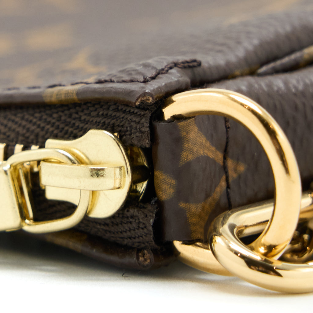 louis-vuitton-mini-pochette-accessories-monogram-canvas-ghw-3