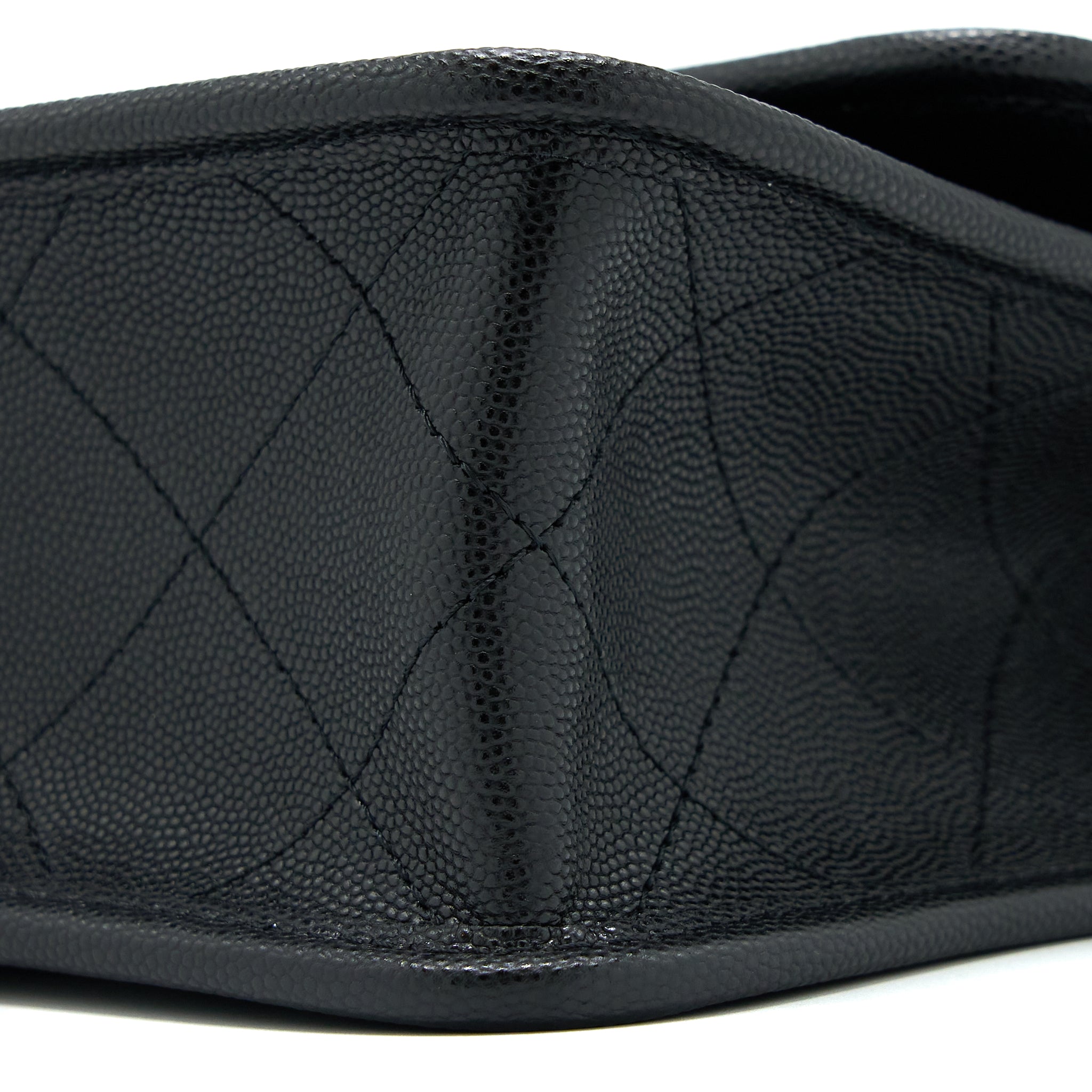 chanel-22k-top-handle-messenger-bag-caviar-black-brushed-ghw-microchip